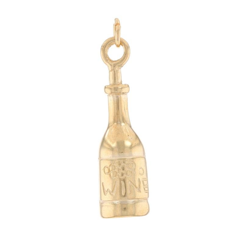 Metal Content: 14k Yellow Gold

Theme: Wine Bottle, Vino, Sommelier's Gift
Features: Etched Detailing

Measurements

Tall (from stationary bail): 1 5/32