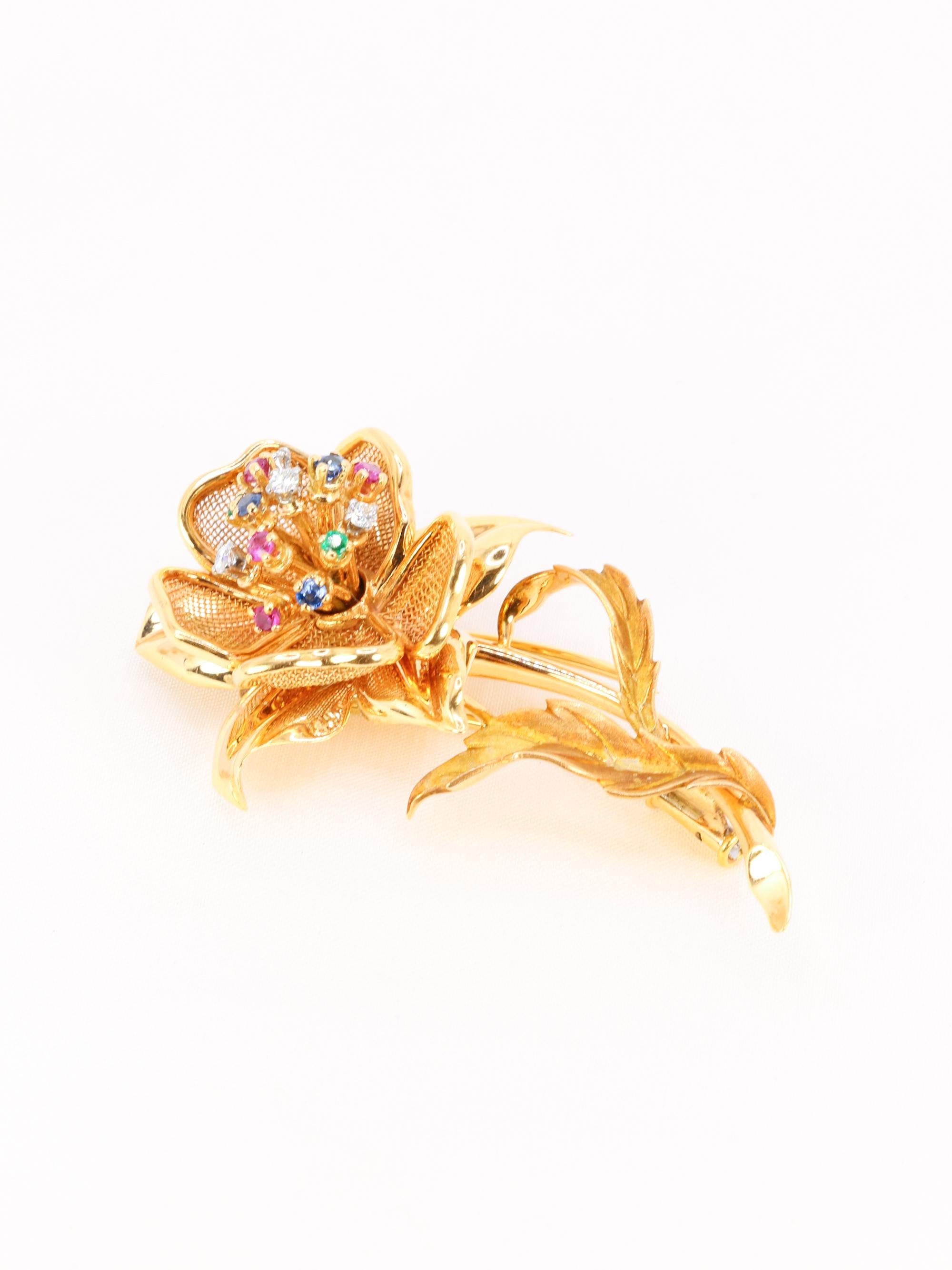 Yellow Gold with diamonds, rubies, emeralds, and sapphires flower brooch In Good Condition For Sale In PARIS, FR