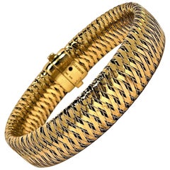 Yellow Gold Woven Design Bracelet by Roberto Coin