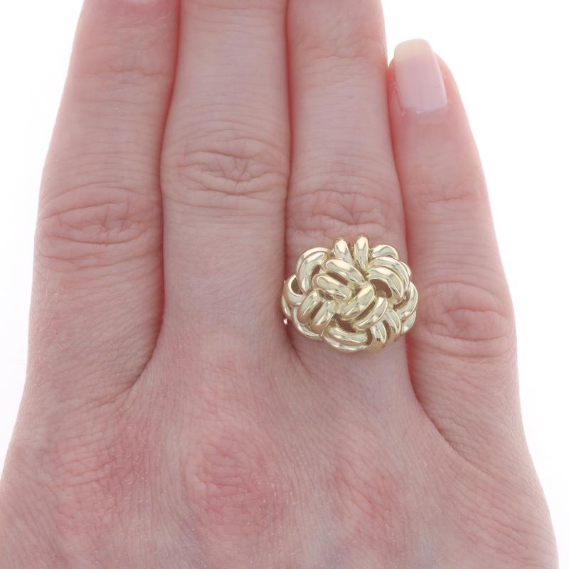 Yellow Gold Woven Knot Dome Statement Ring - 14k In Excellent Condition For Sale In Greensboro, NC