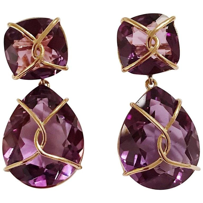 Yellow Gold Wrapped Drop Earring with Rock Crystal and Cabochon Chalcedony In New Condition For Sale In New York, NY