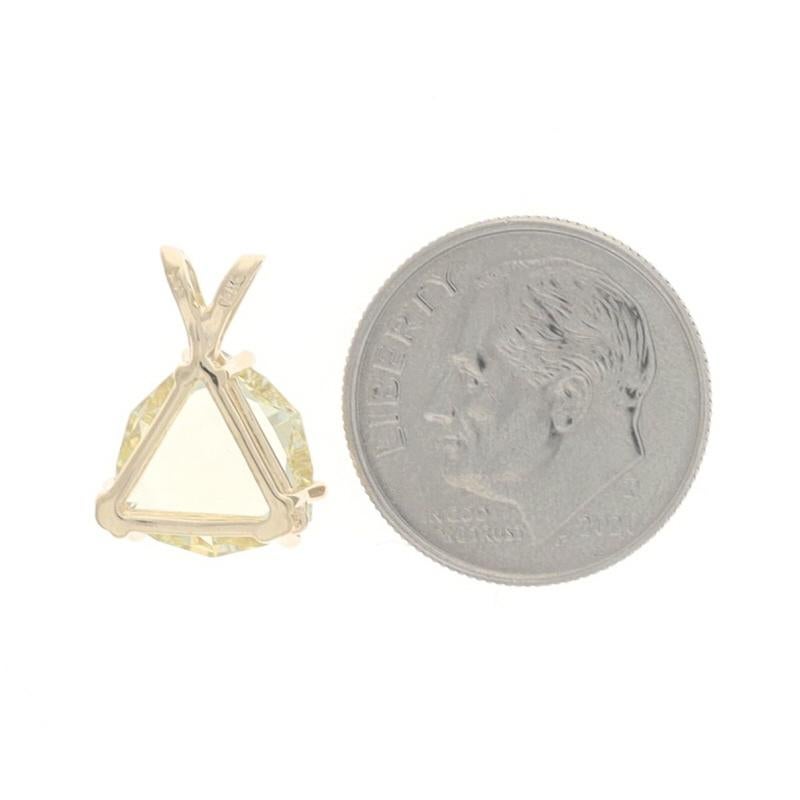 Yellow Gold Yellow Quartz Solitaire Pendant - 14k Fancy Cut 3.05ct In Excellent Condition For Sale In Greensboro, NC