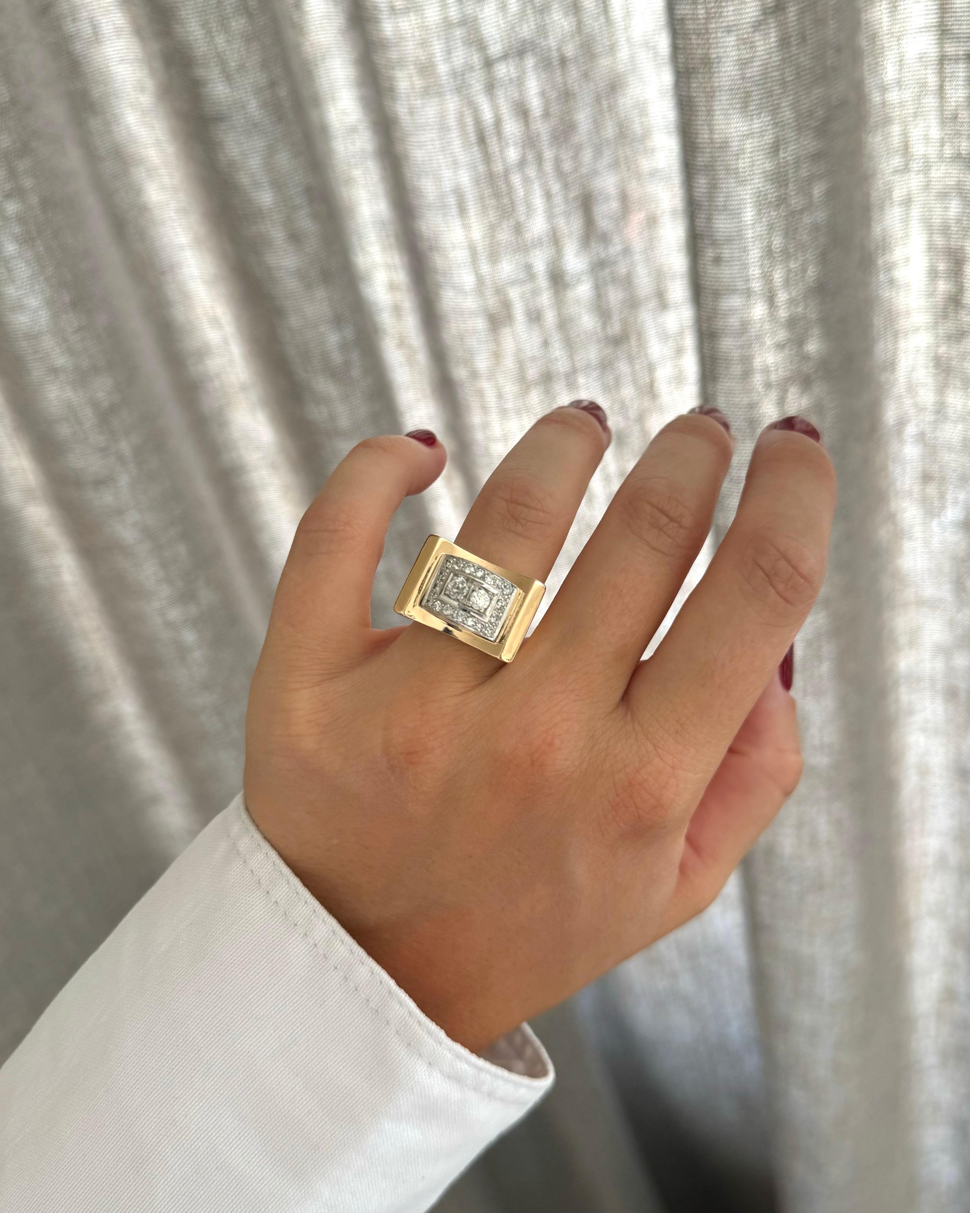 Yellow golden Diamond Retro tank ring In Good Condition For Sale In Uccle, BE