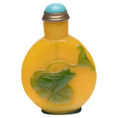 Bouteille de tabac à priser en verre de Pékin jaune et vert, c. 1900