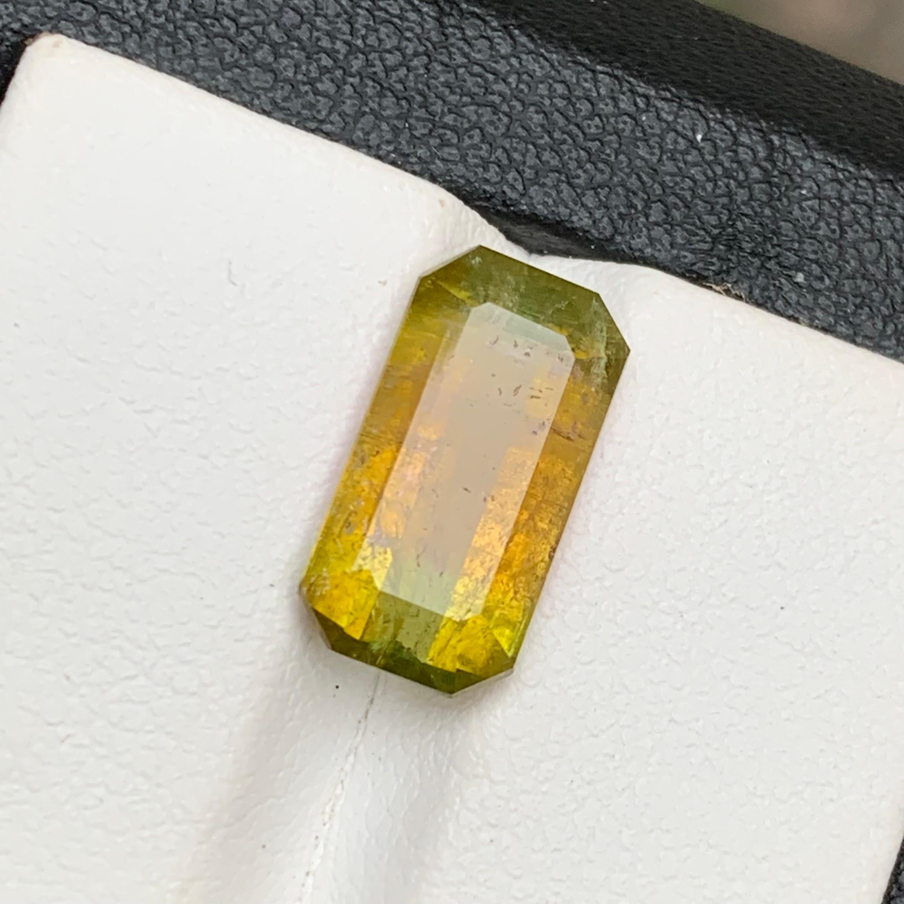 Bague et pendentif en tourmaline naturelle bicolore jaune, verte et rose de 5,20 carats en vente 7