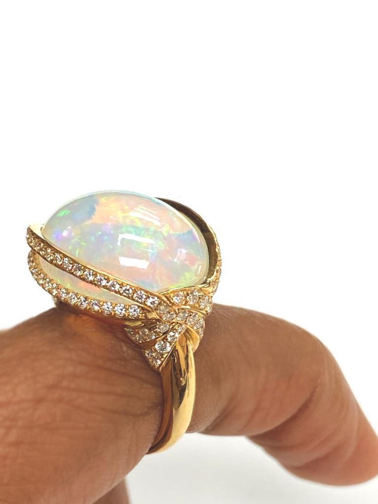 Goshwara Opal Cabochon And Diamond Ring In New Condition In New York, NY