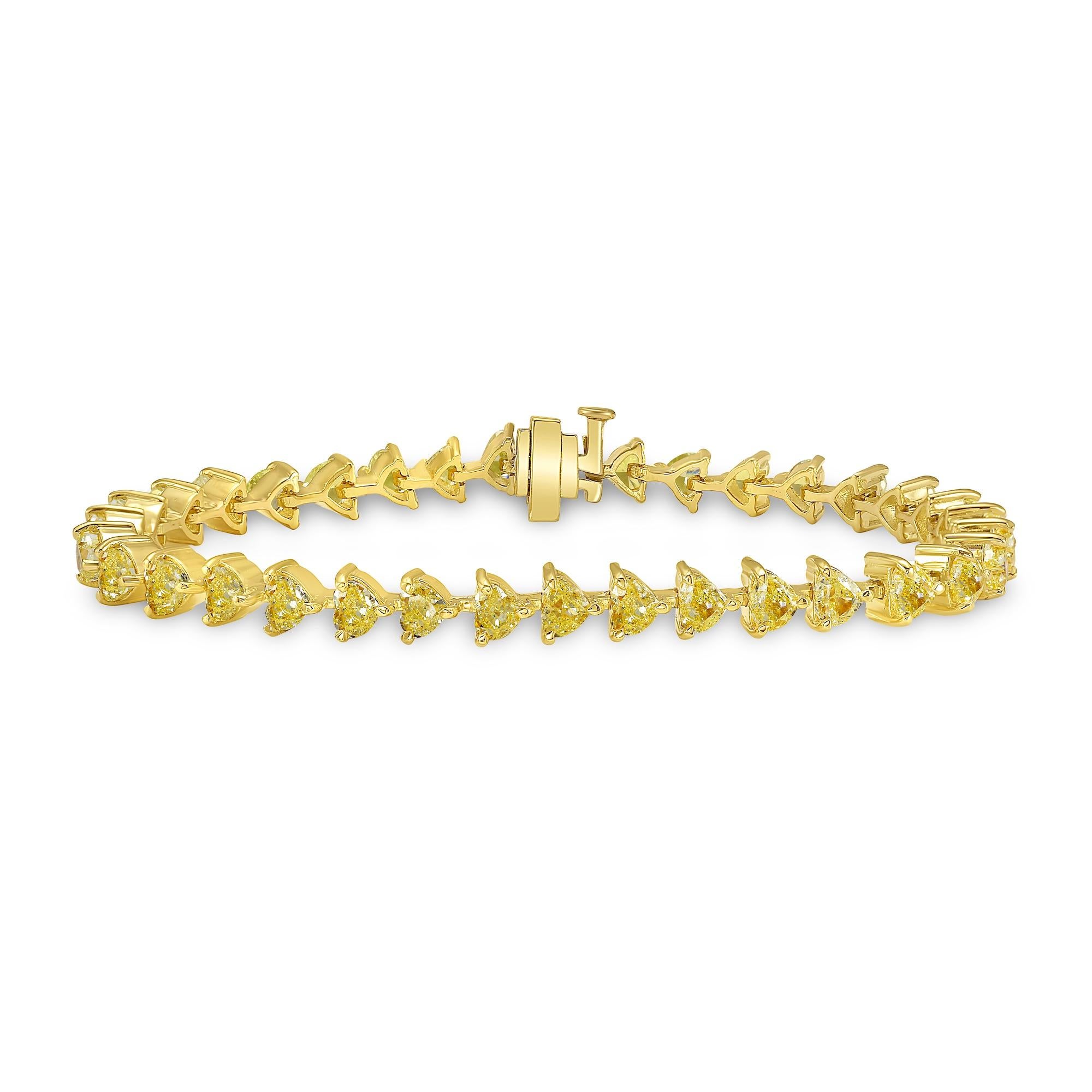 Donna Bracciale tennis con diamanti a forma di cuore giallo in vendita