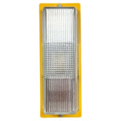 Lampada da parete industriale gialla in bachelite di Elektrosvit, anni '70