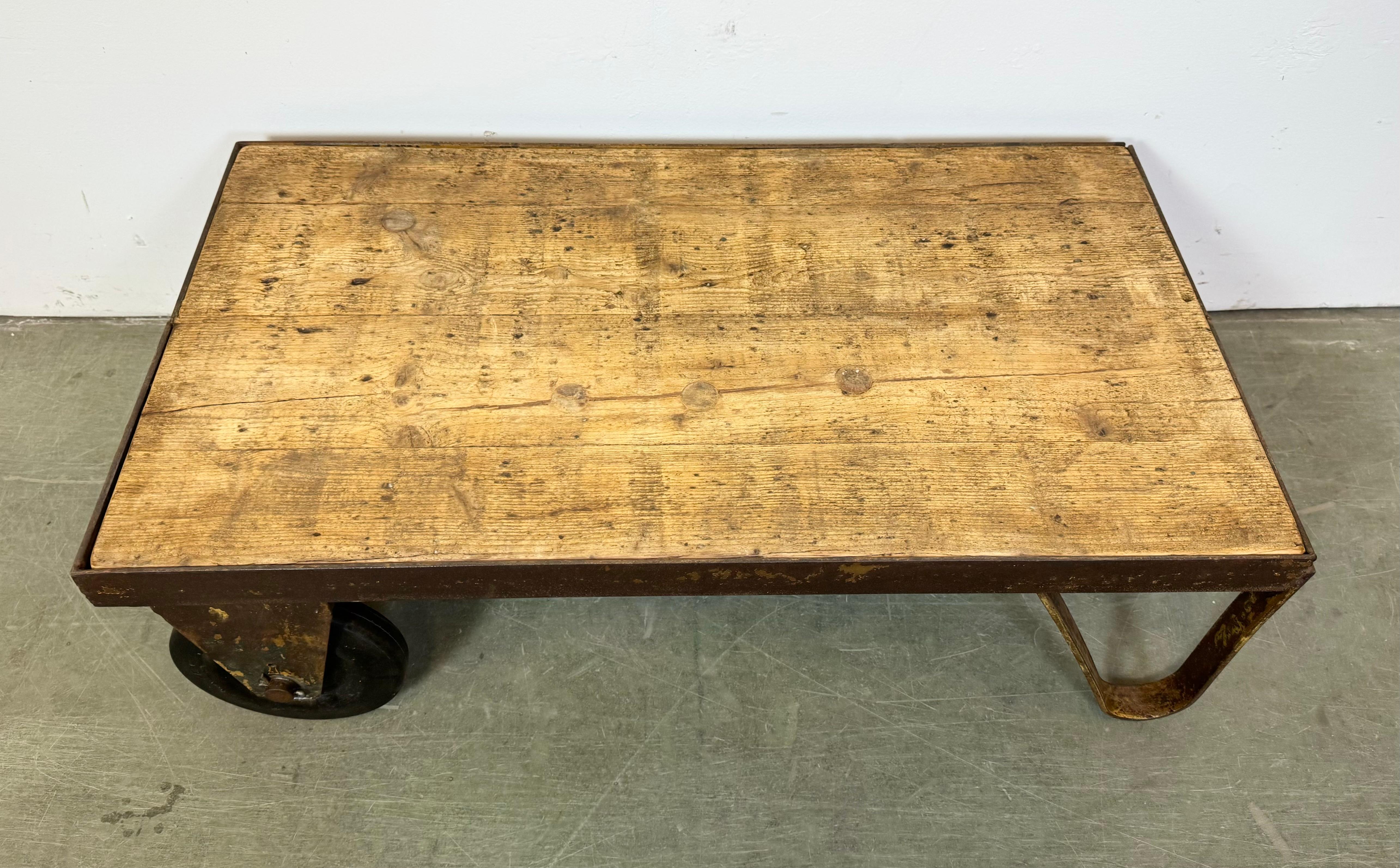 Yellow Industrial Coffee Table Cart, 1960s For Sale 11