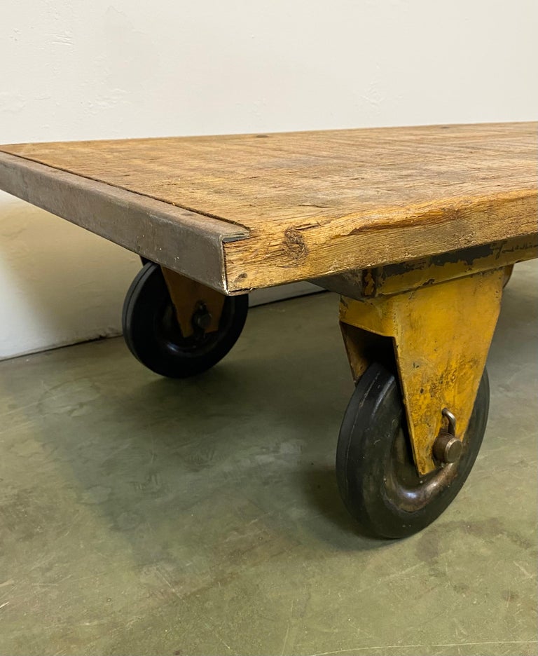 Yellow Industrial Coffee Table Cart, 1960s In Fair Condition For Sale In Mratin, CZ