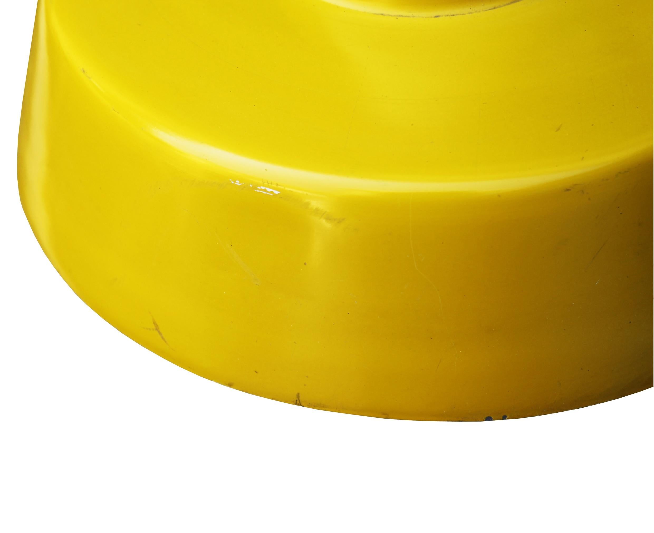Yellow Industrial Desk Lamp (Ungarisch) im Angebot