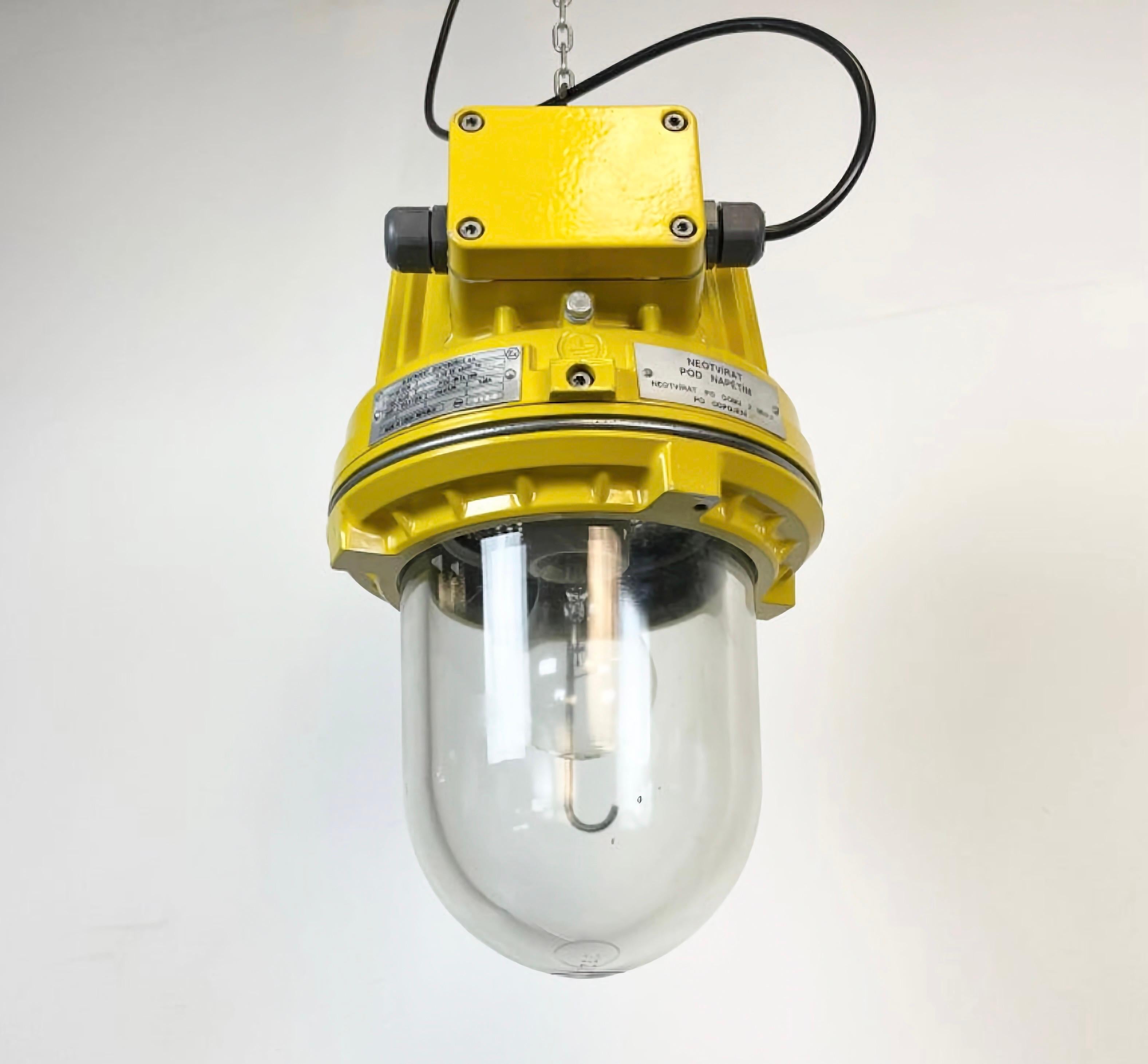 Yellow Industrial Explosion Proof Lamp from Elektrosvit, 1990s For Sale 4