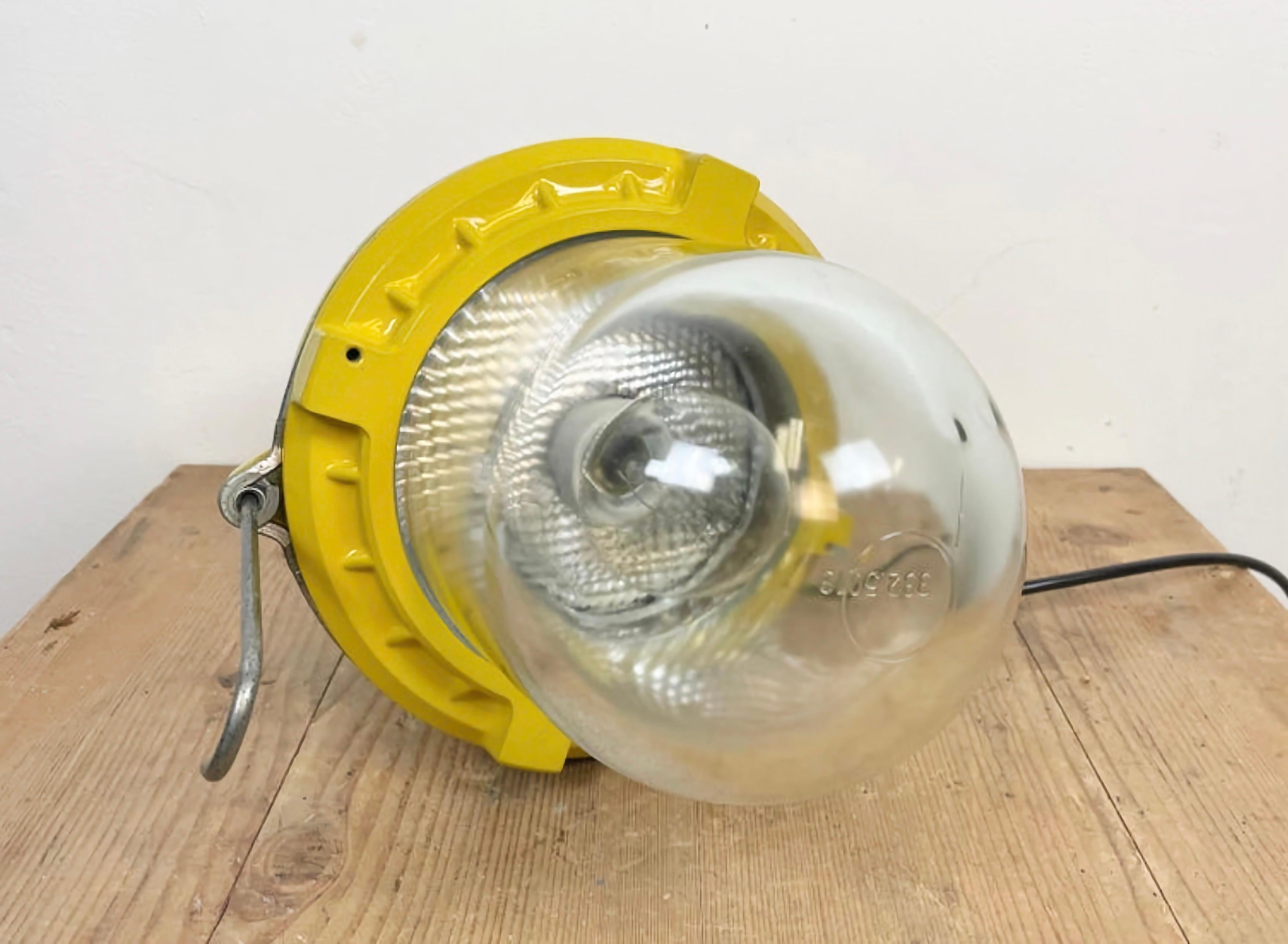 Yellow Industrial Explosion Proof Lamp from Elektrosvit, 1990s For Sale 8