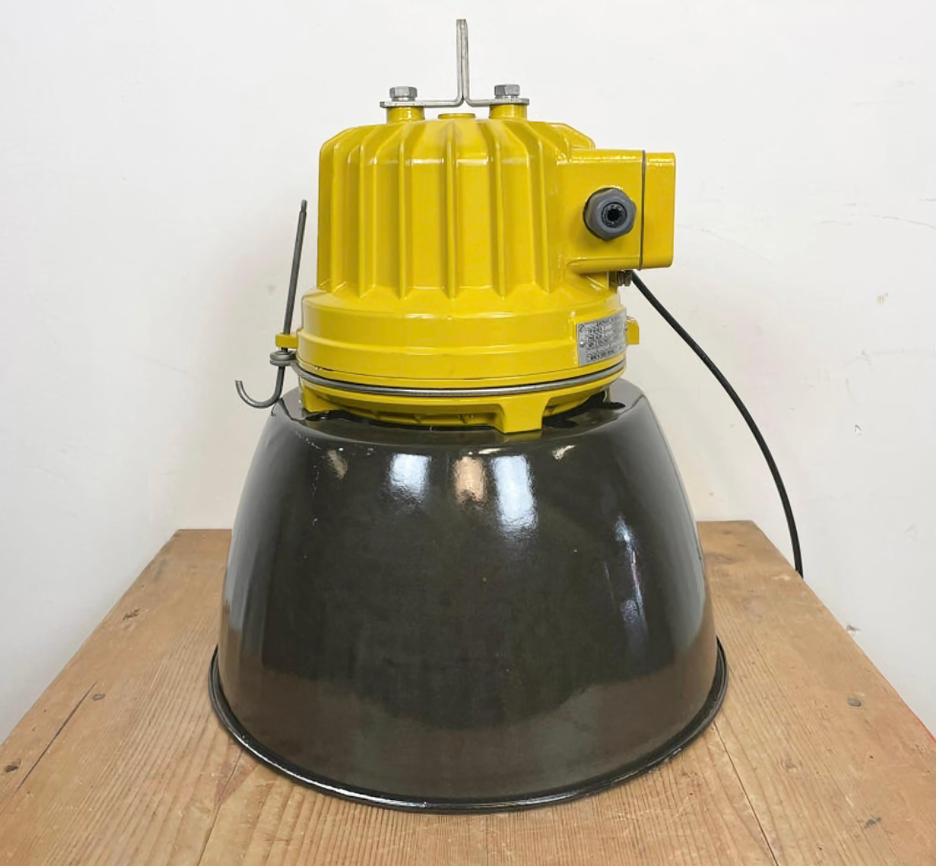 Yellow Industrial Explosion Proof Lamp with Black Enameled Shade, 1990s For Sale 6