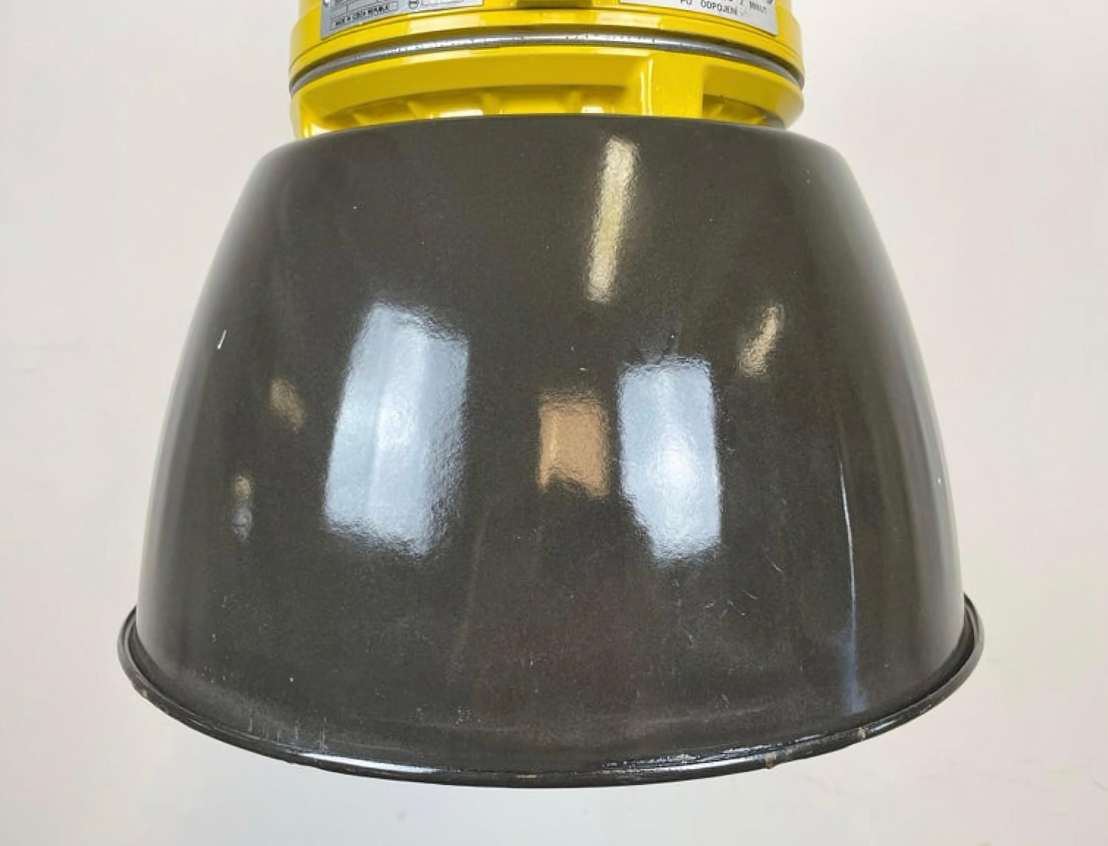 Yellow Industrial Explosion Proof Lamp with Black Enameled Shade, 1990s For Sale 7
