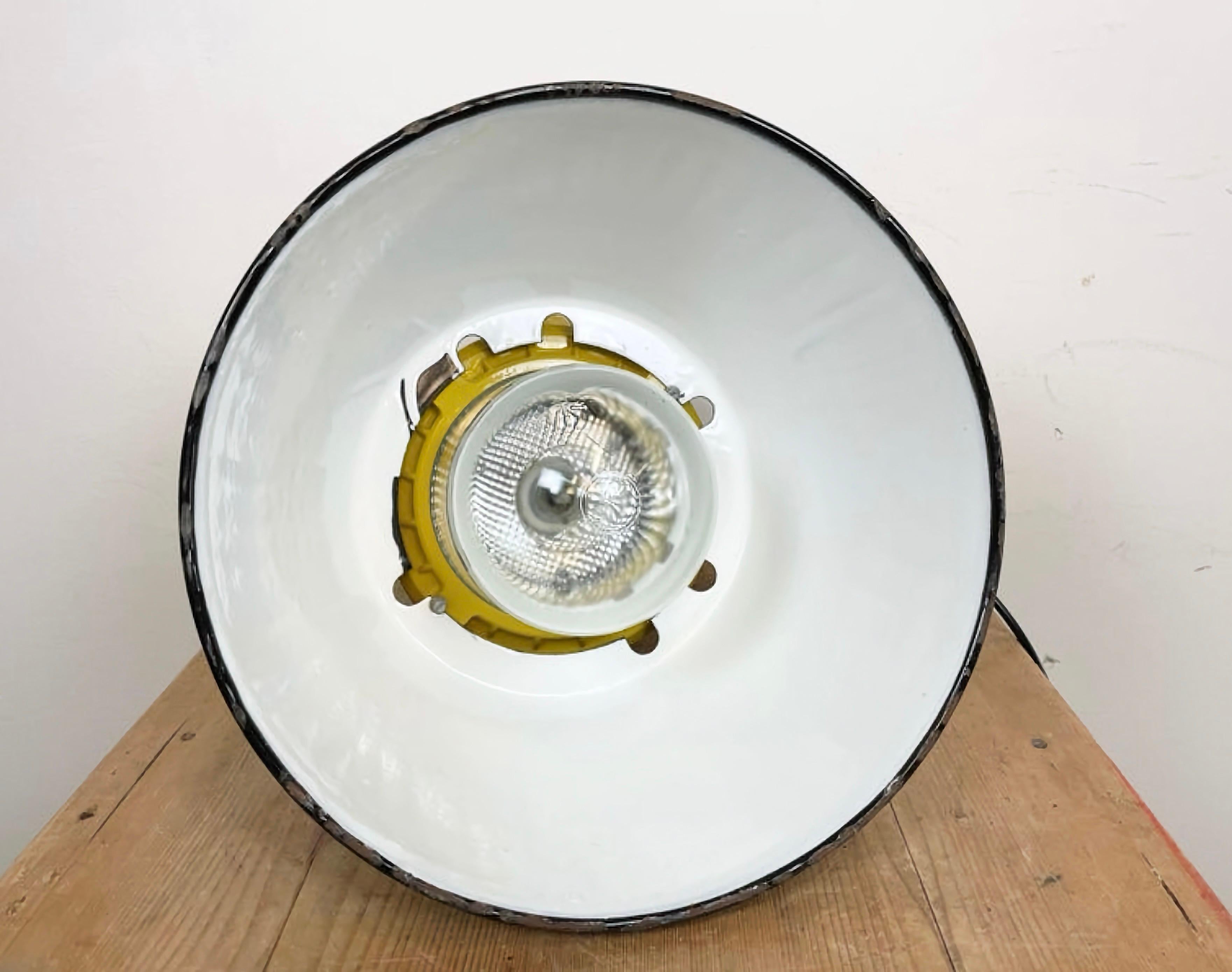 Yellow Industrial Explosion Proof Lamp with Black Enameled Shade, 1990s For Sale 10