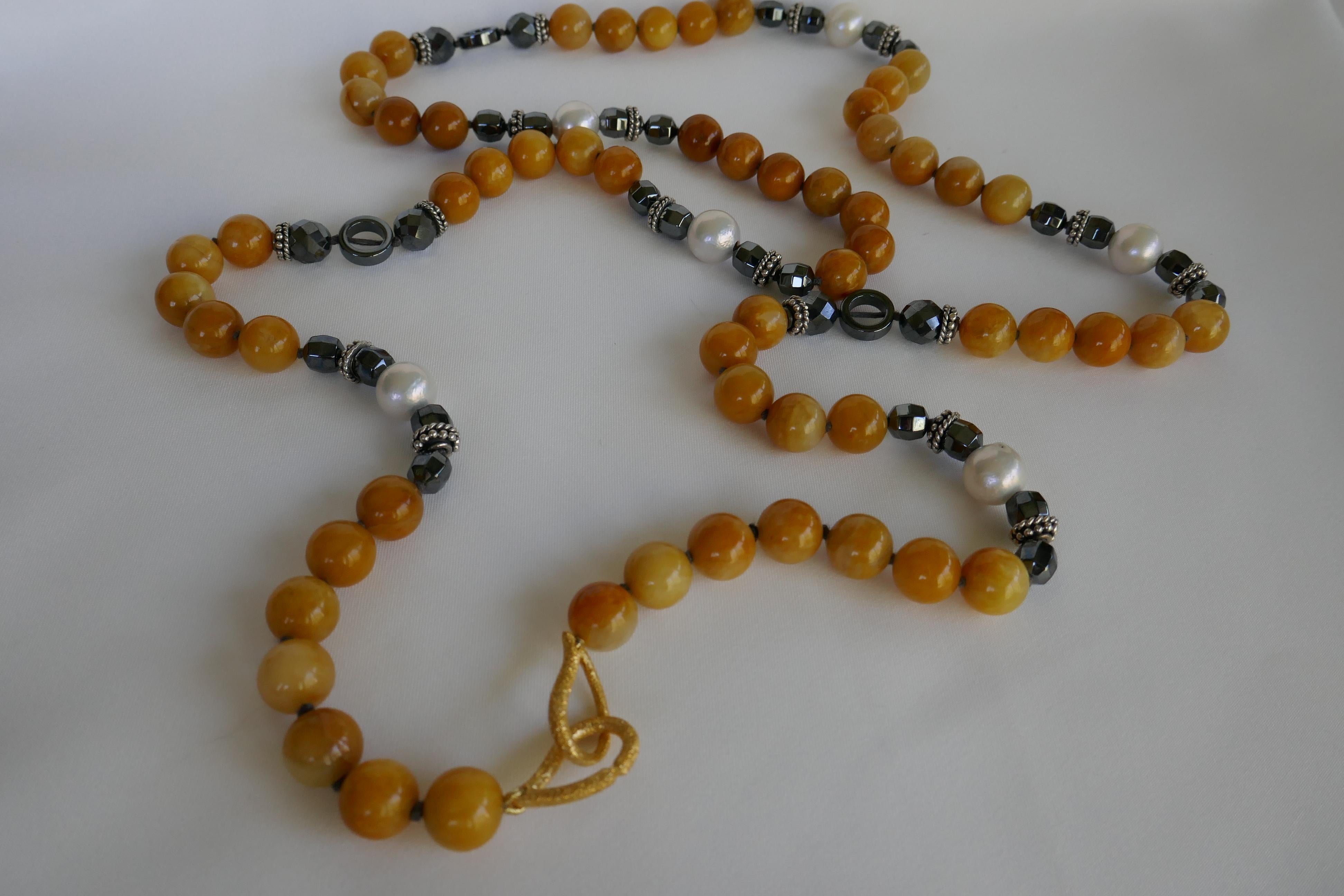 Yellow Jade Hematite Cultured Pearls Vermeil 925 & 925 Silver Gemstone Necklace For Sale 2