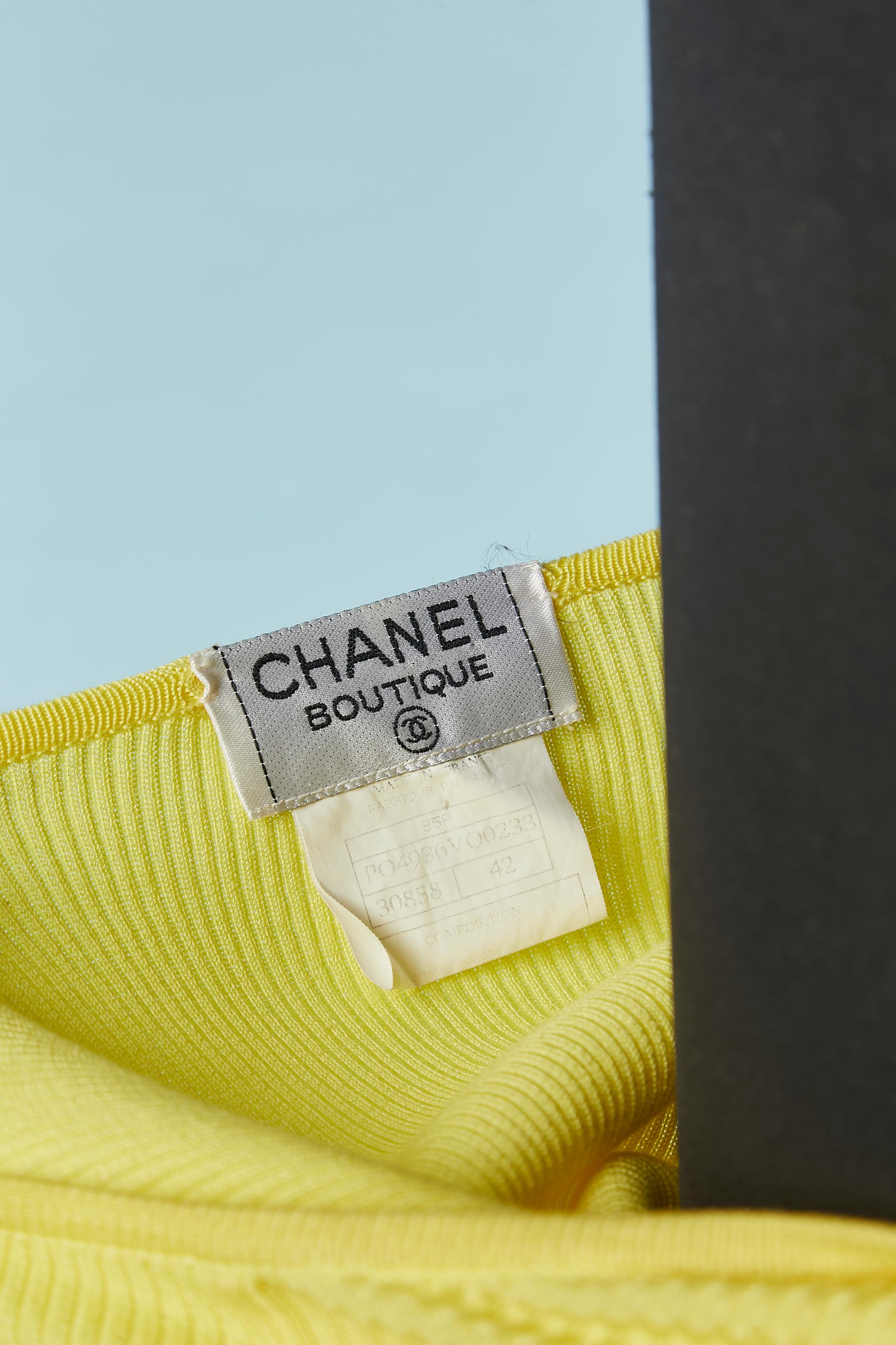 Yellow knit tank-top with tread embroidery brand in the front Chanel Boutique  For Sale 1