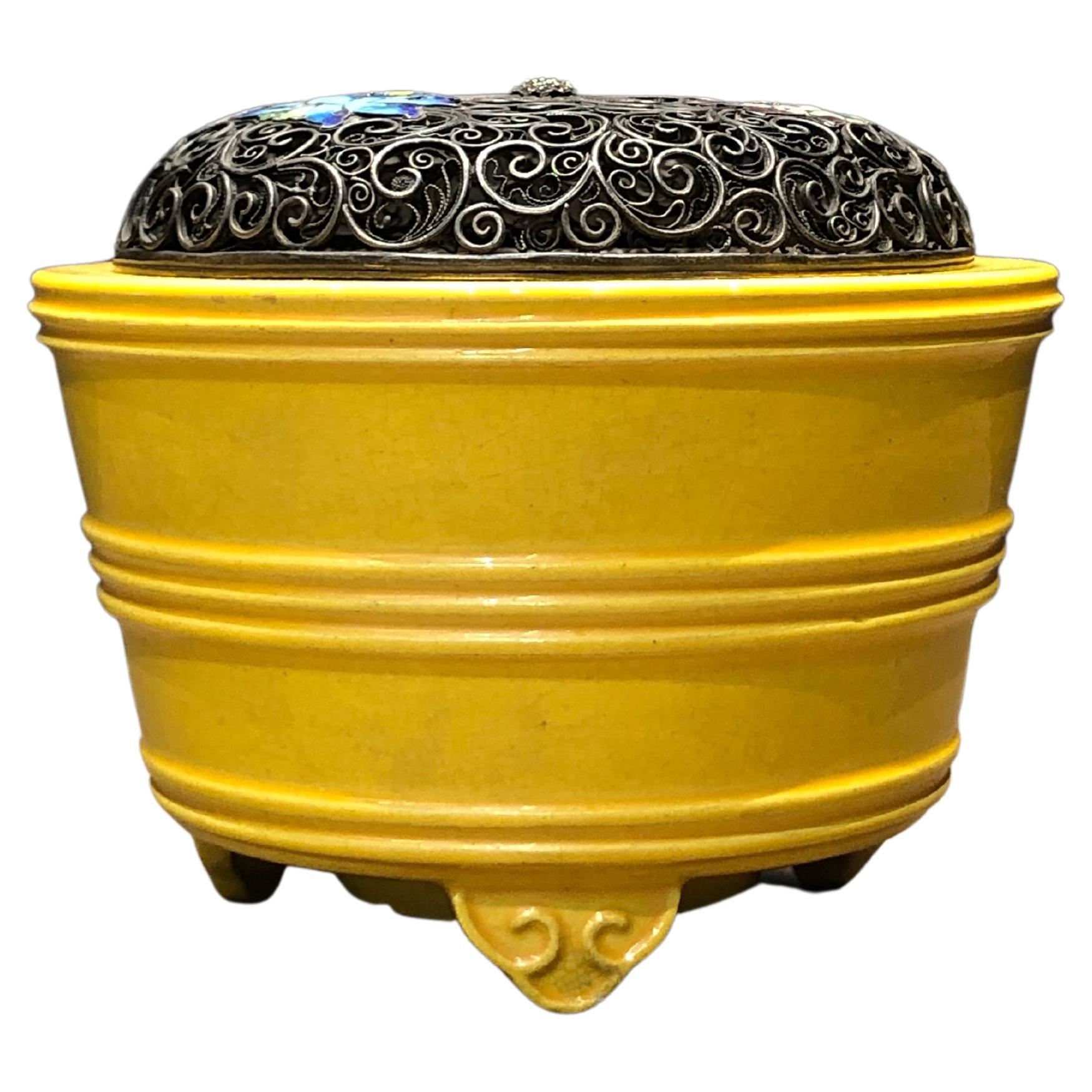 Yellow Kyouyaki Incense Burner with Silver Lid with Lotus Design, Taisho Period For Sale