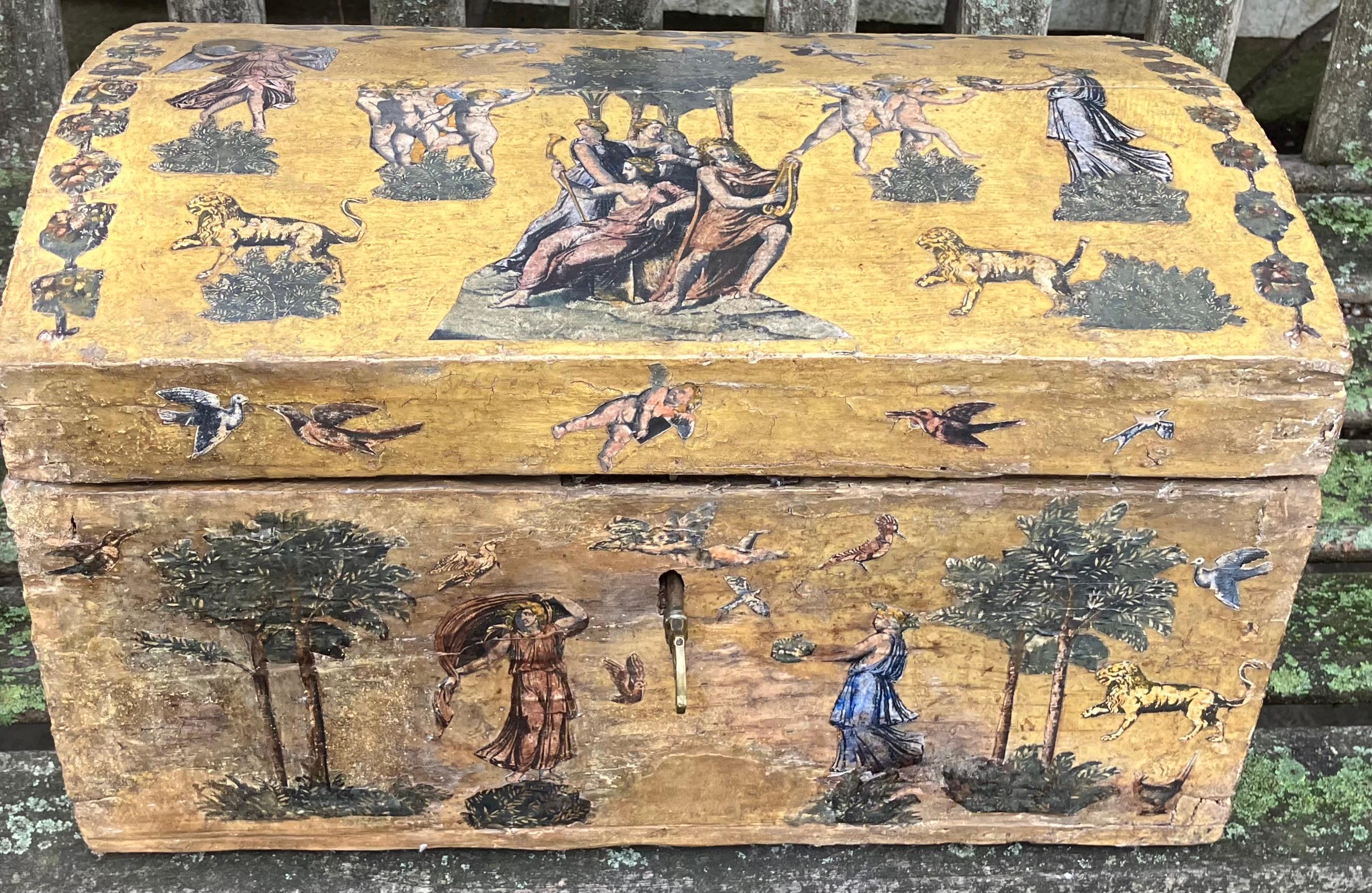 Boîte à ange Lacca Povera jaune Bon état - En vente à New York, NY