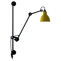 Lampada da parete Yellow Lampe Gras N° 210 di Bernard-Albin Gras