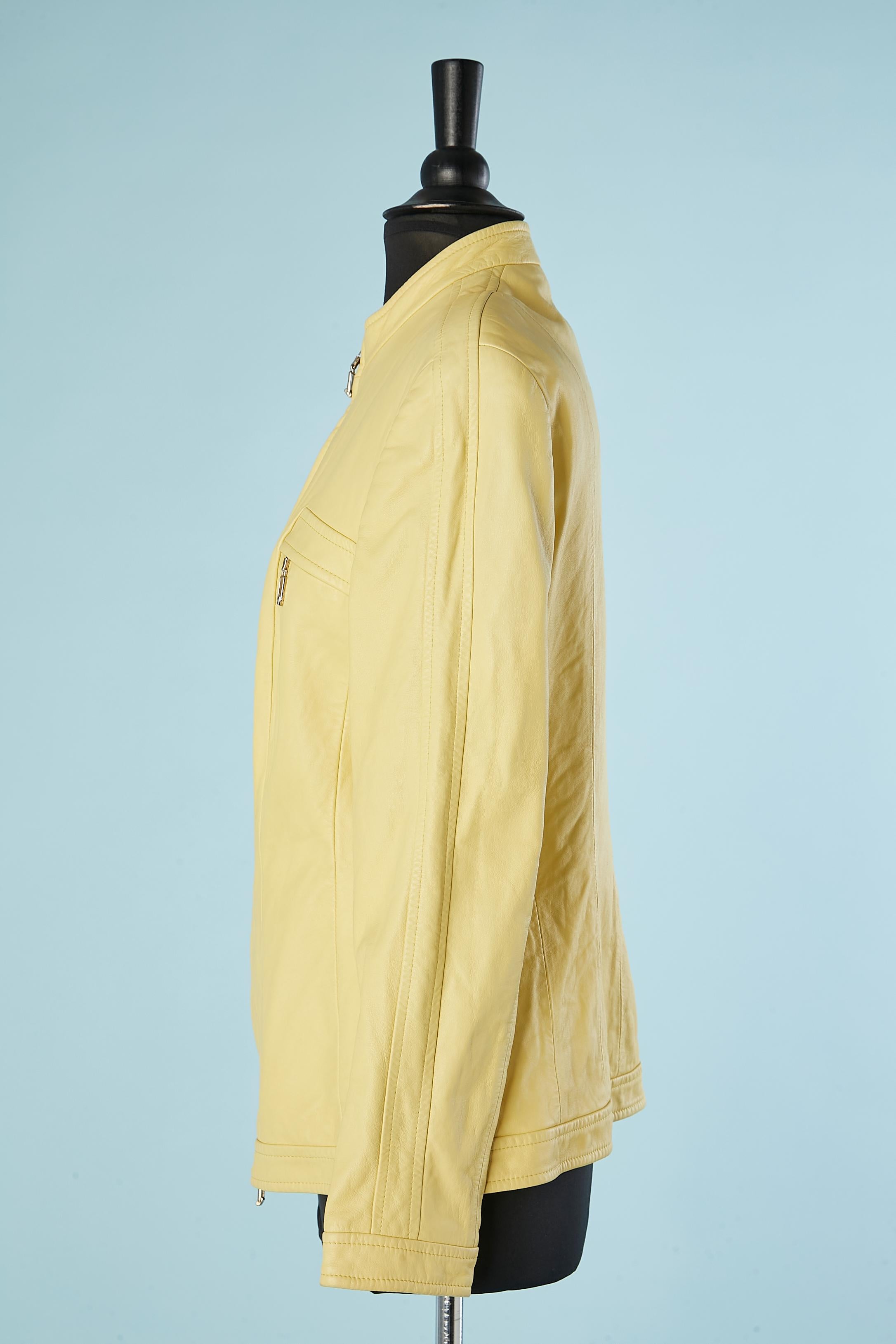 Gelbe Lederjacke mit Reißverschluss an der Mitte der Vorderseite ESCADA  im Zustand „Gut“ im Angebot in Saint-Ouen-Sur-Seine, FR