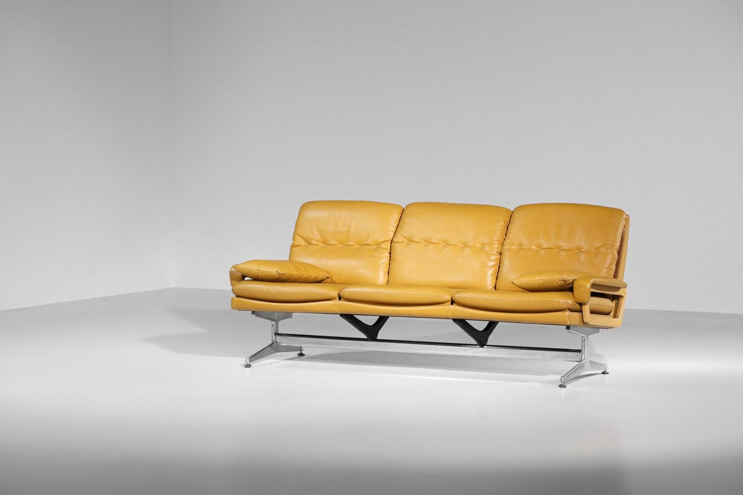Yellow leather sofa germany For Sale 3