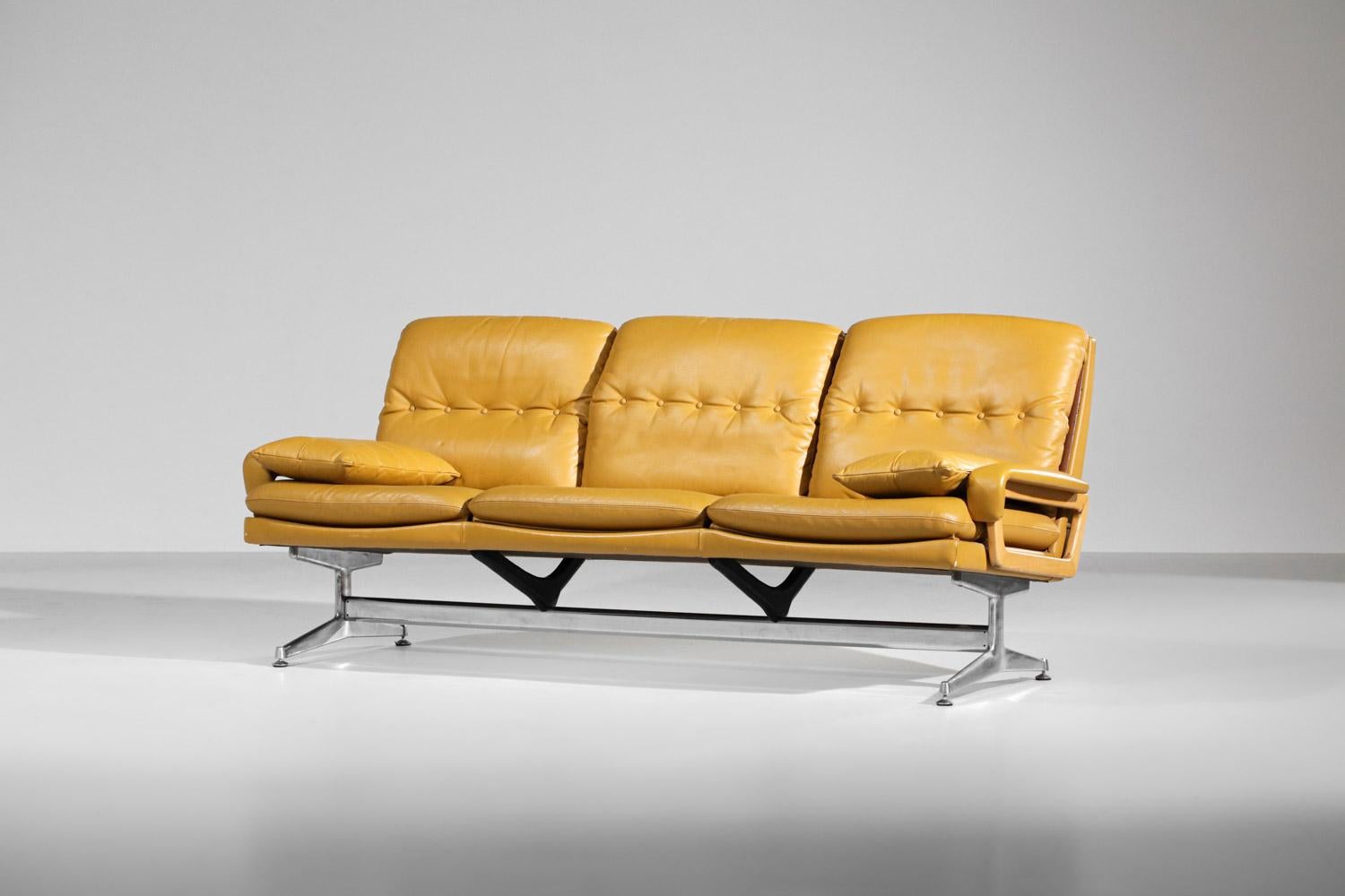 Yellow leather sofa germany For Sale 7