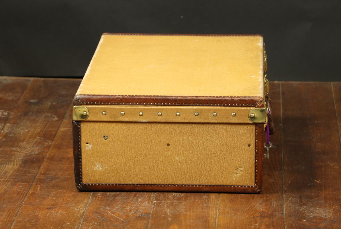 Yellow Louis Vuitton Suitcase In Fair Condition In Haguenau, FR