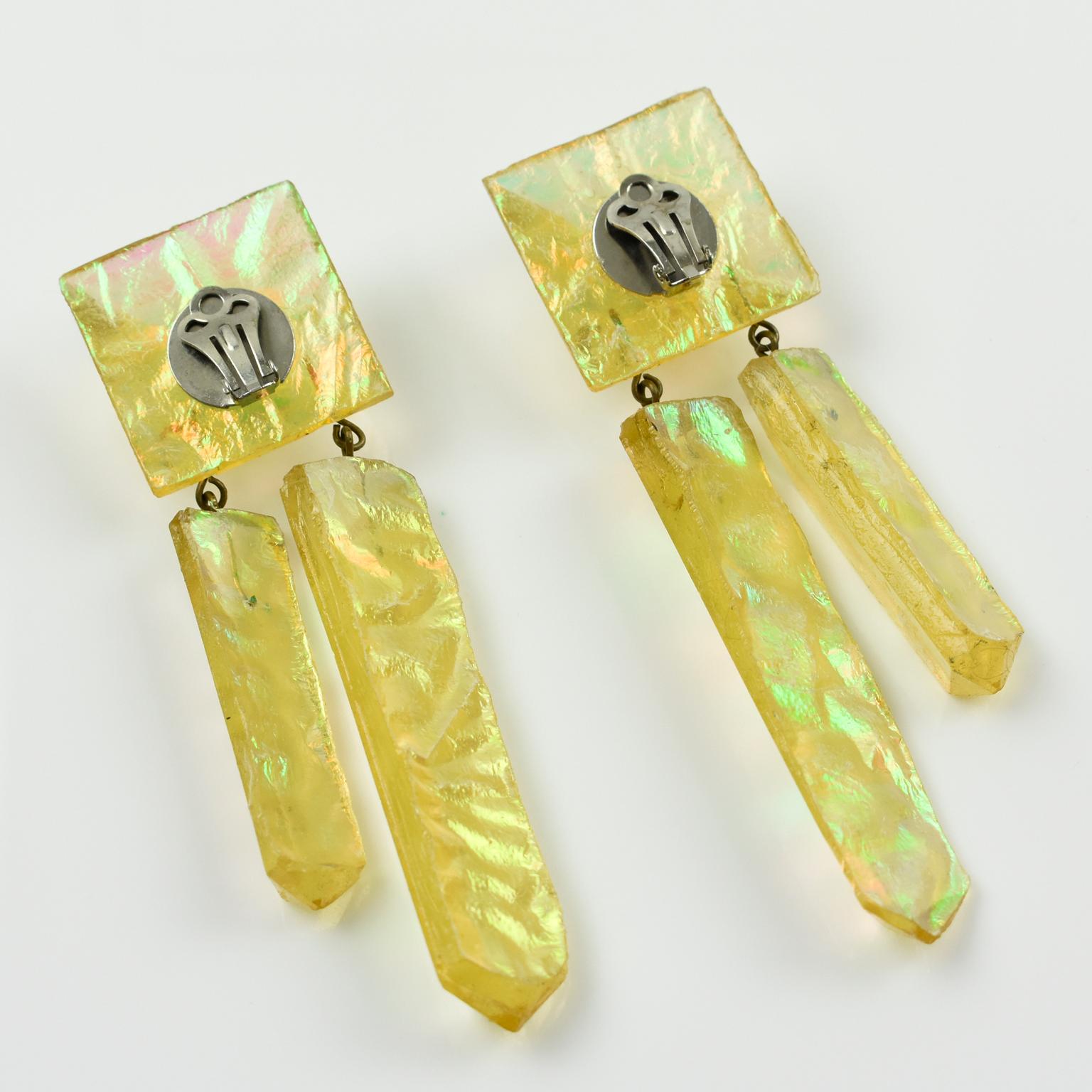 Yellow Lucite Dangle Ice Cube Clip Earrings In Excellent Condition For Sale In Atlanta, GA