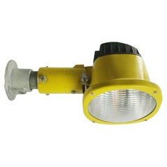 Airport-Laufsteg-Stehlampe aus gelbem Metall mit Klarglas