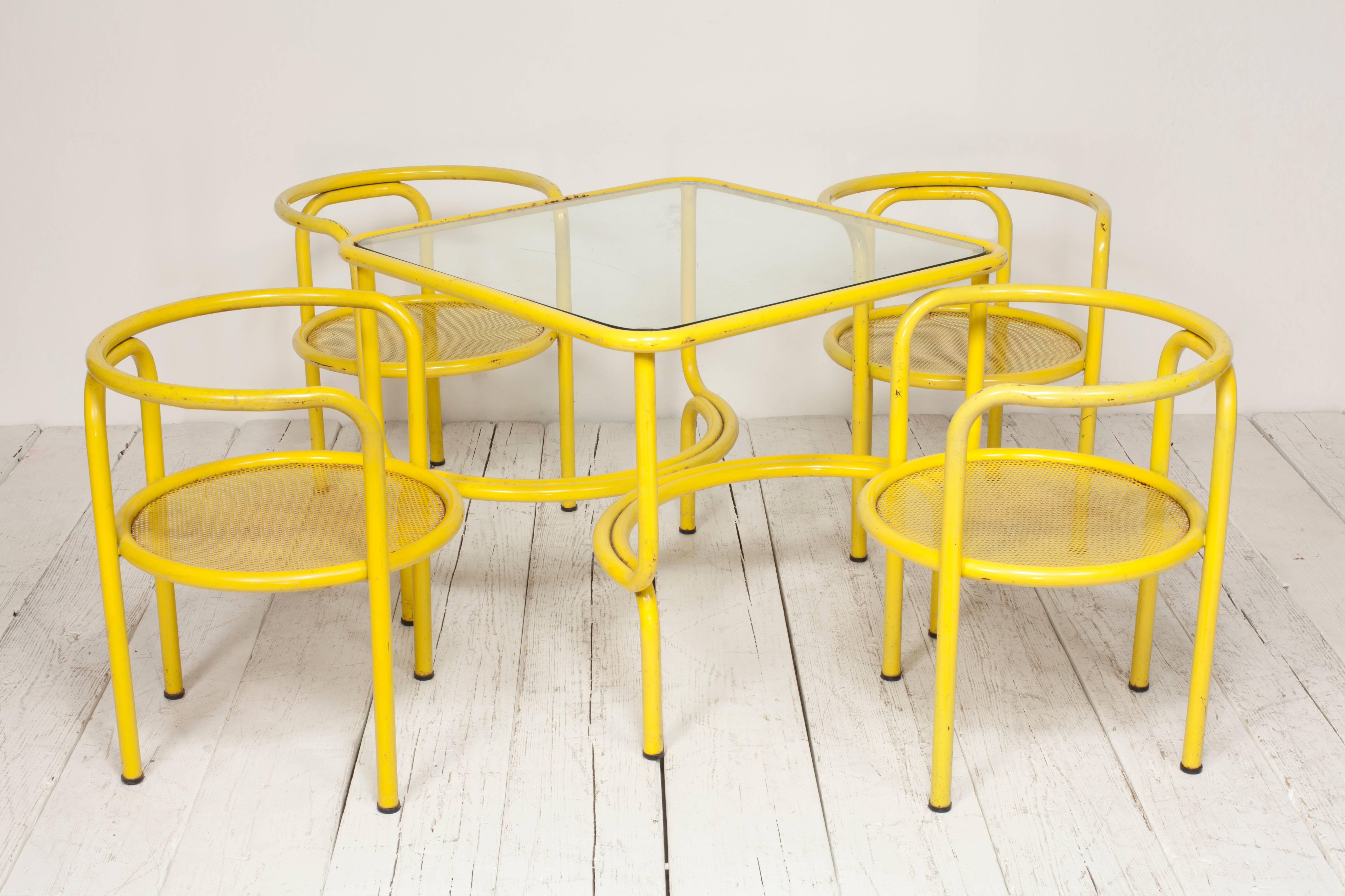 Yellow Metal Tubular Dining Table Set with Four Matching Chairs by Gae Aulenti 2