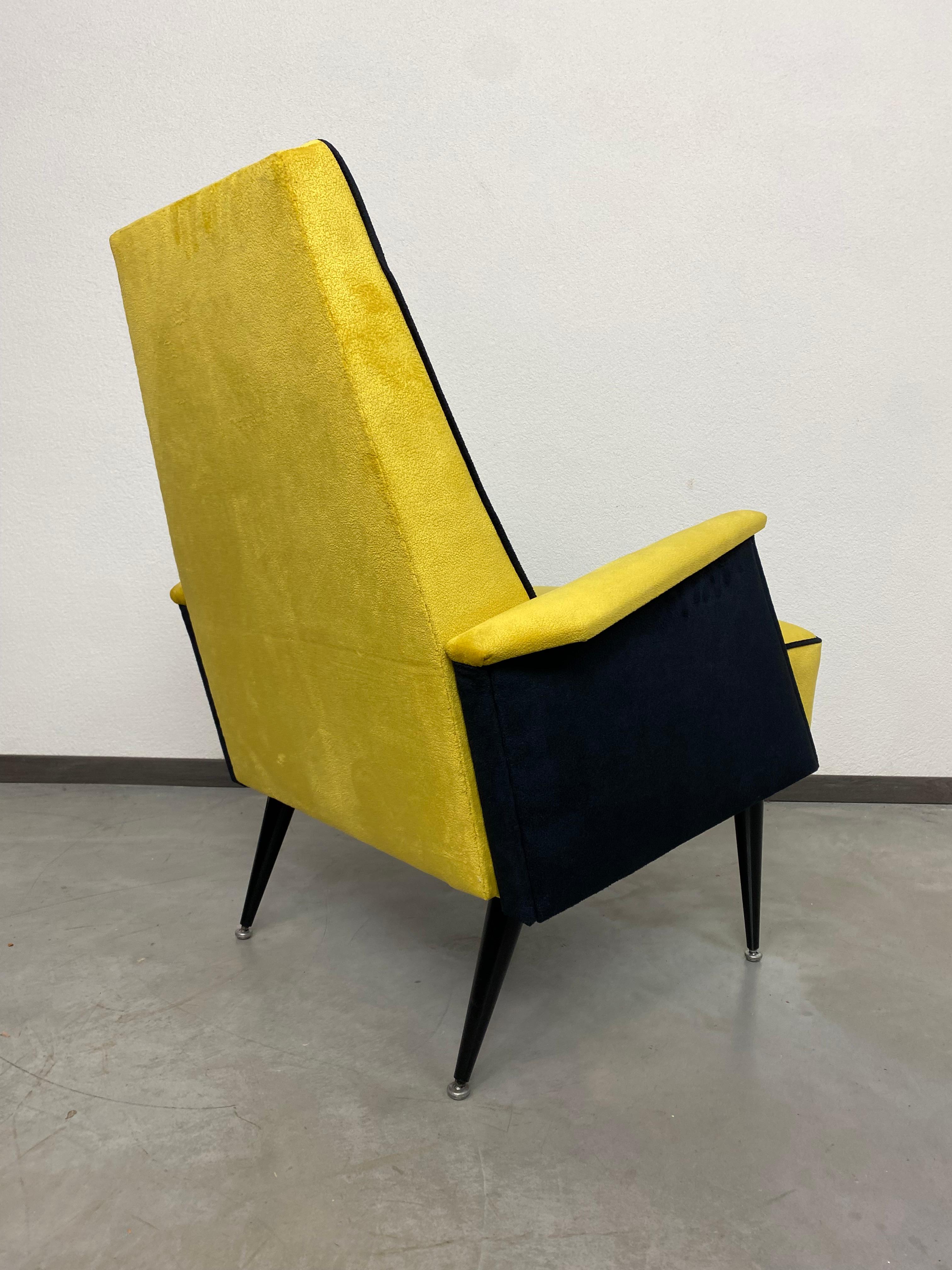Fabric Yellow mid-century design armchairs For Sale
