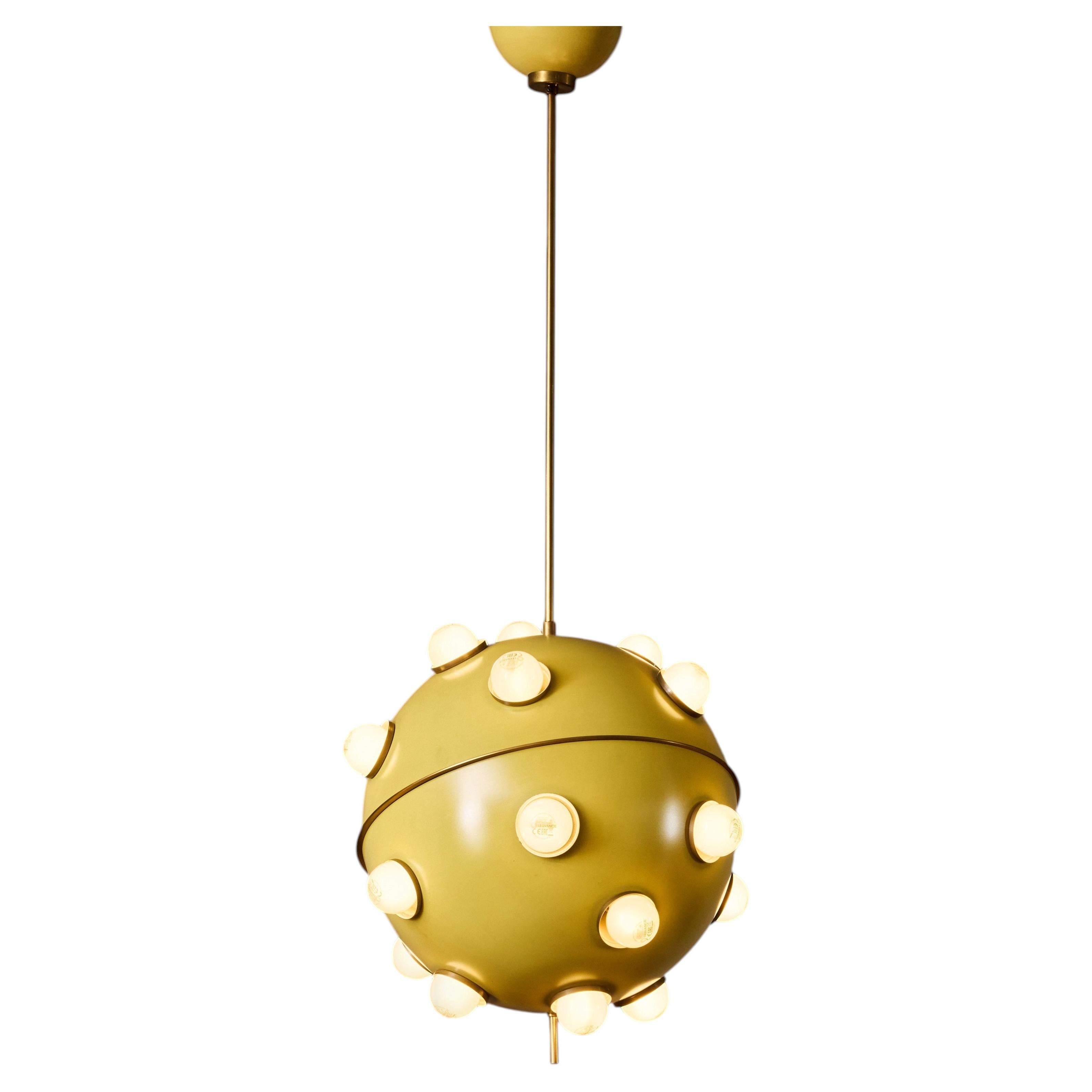 What is the difference between a table lamp and an accent lamp?