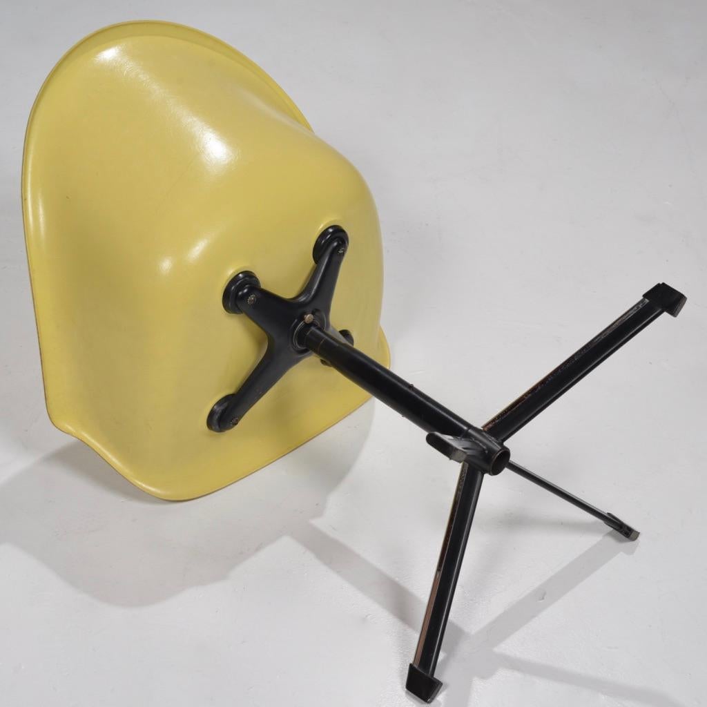 Metal Yellow Molded Fiberglass Swivel Shell Chair