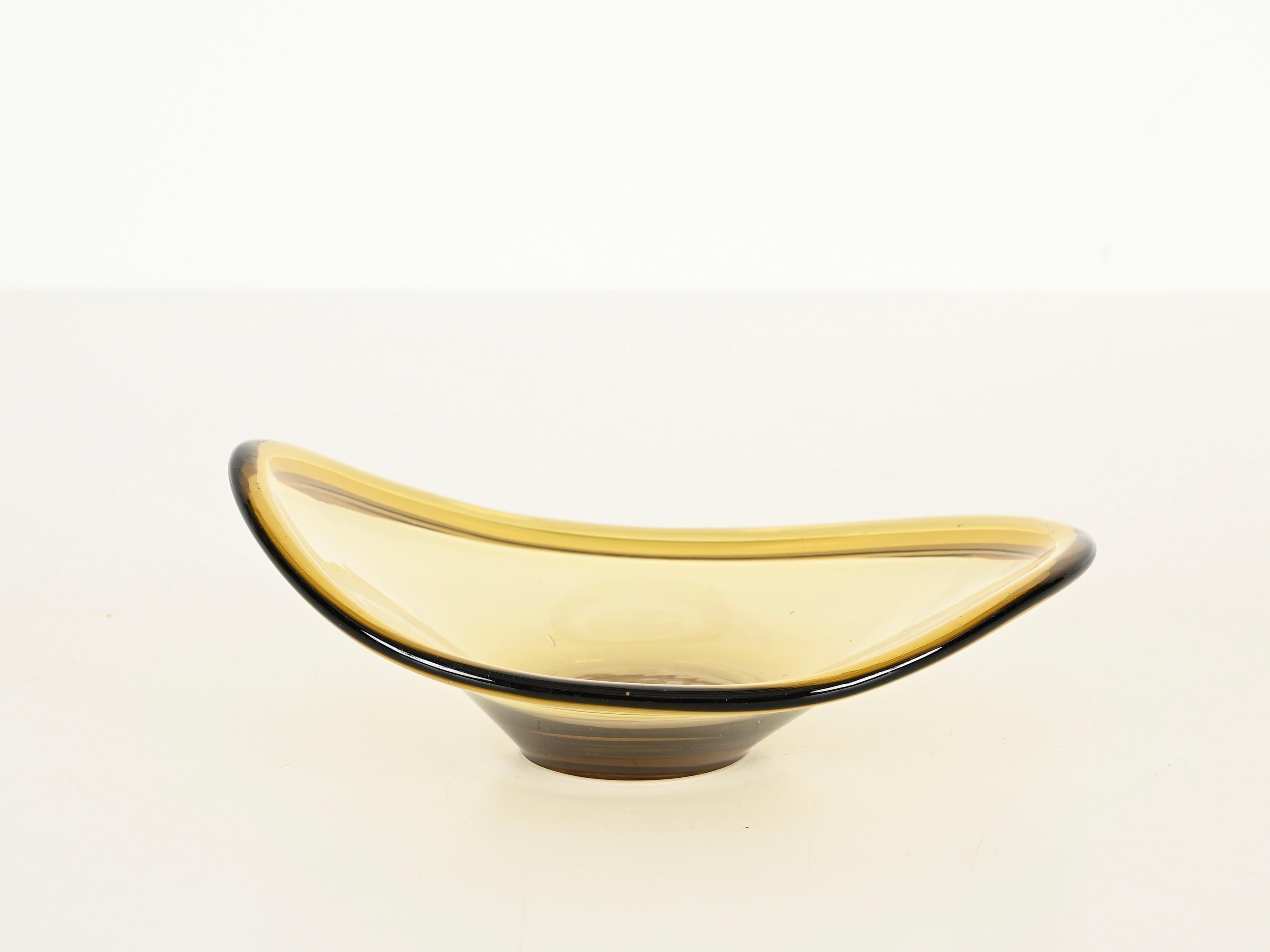 XX secolo Ciotola o recipiente in vetro soffiato giallo di Murano, stile Fontana Arte, Italia anni '60 in vendita