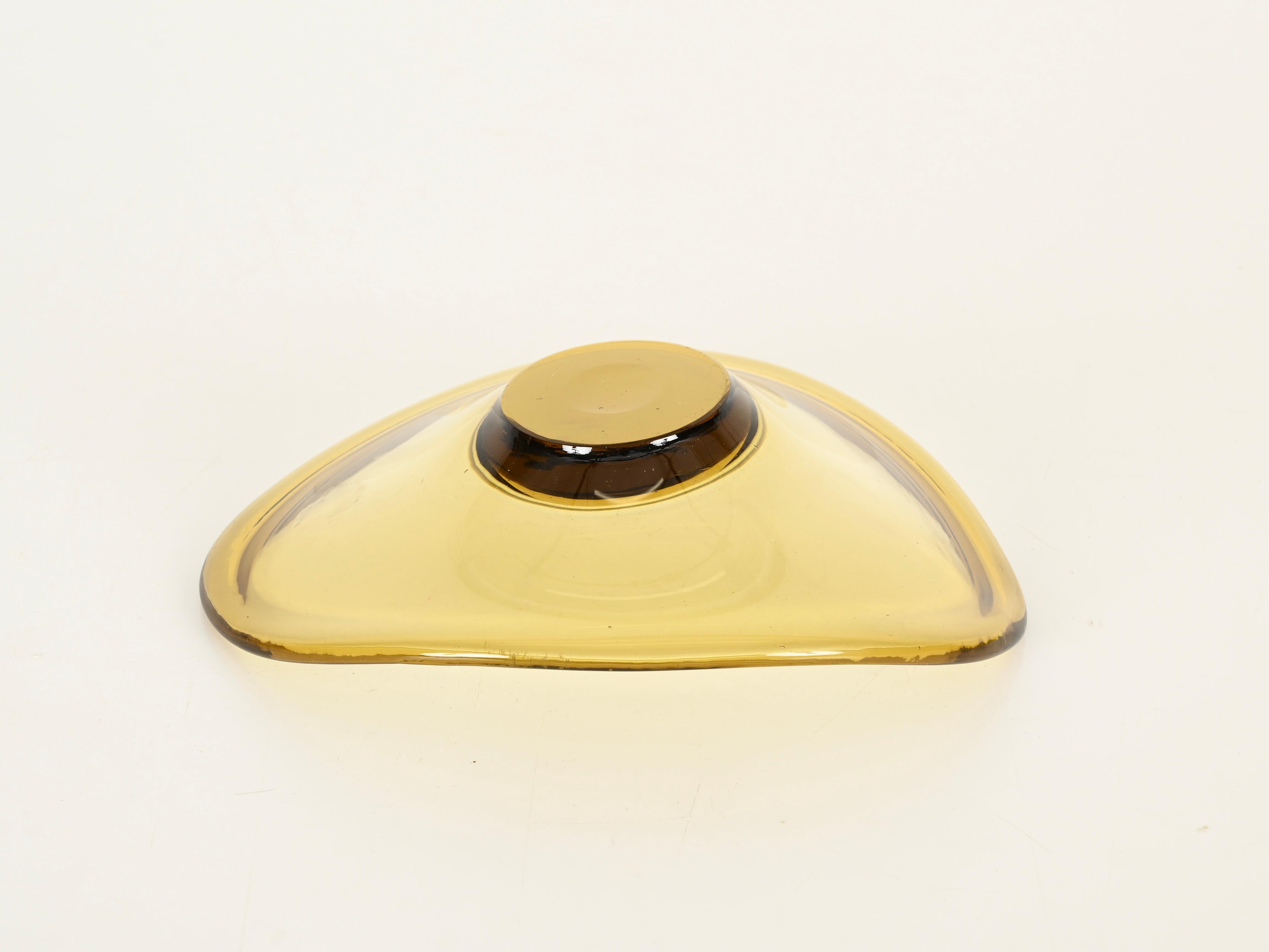 Vetro Ciotola o recipiente in vetro soffiato giallo di Murano, stile Fontana Arte, Italia anni '60 in vendita