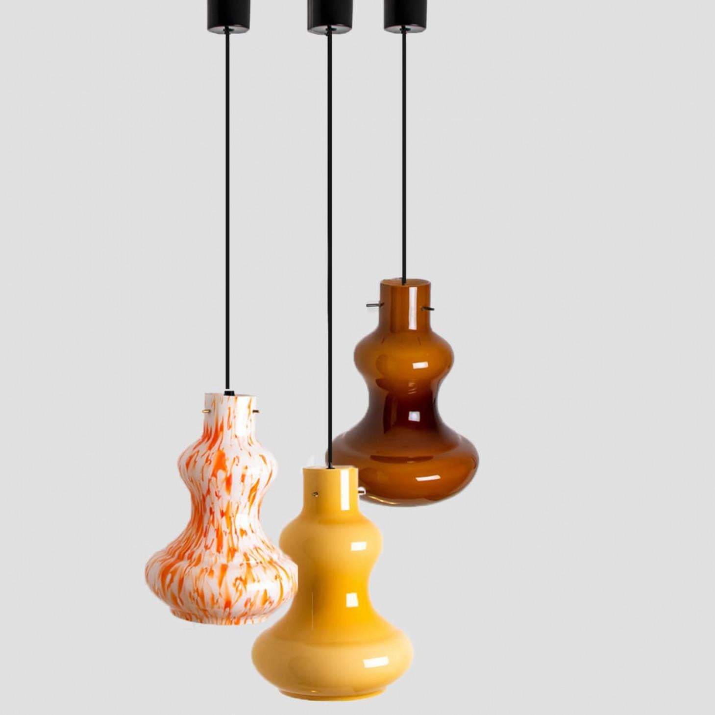 Lampada a sospensione in vetro di Murano giallo di Massimo Vignelli per Venini, 1960 in vendita 7