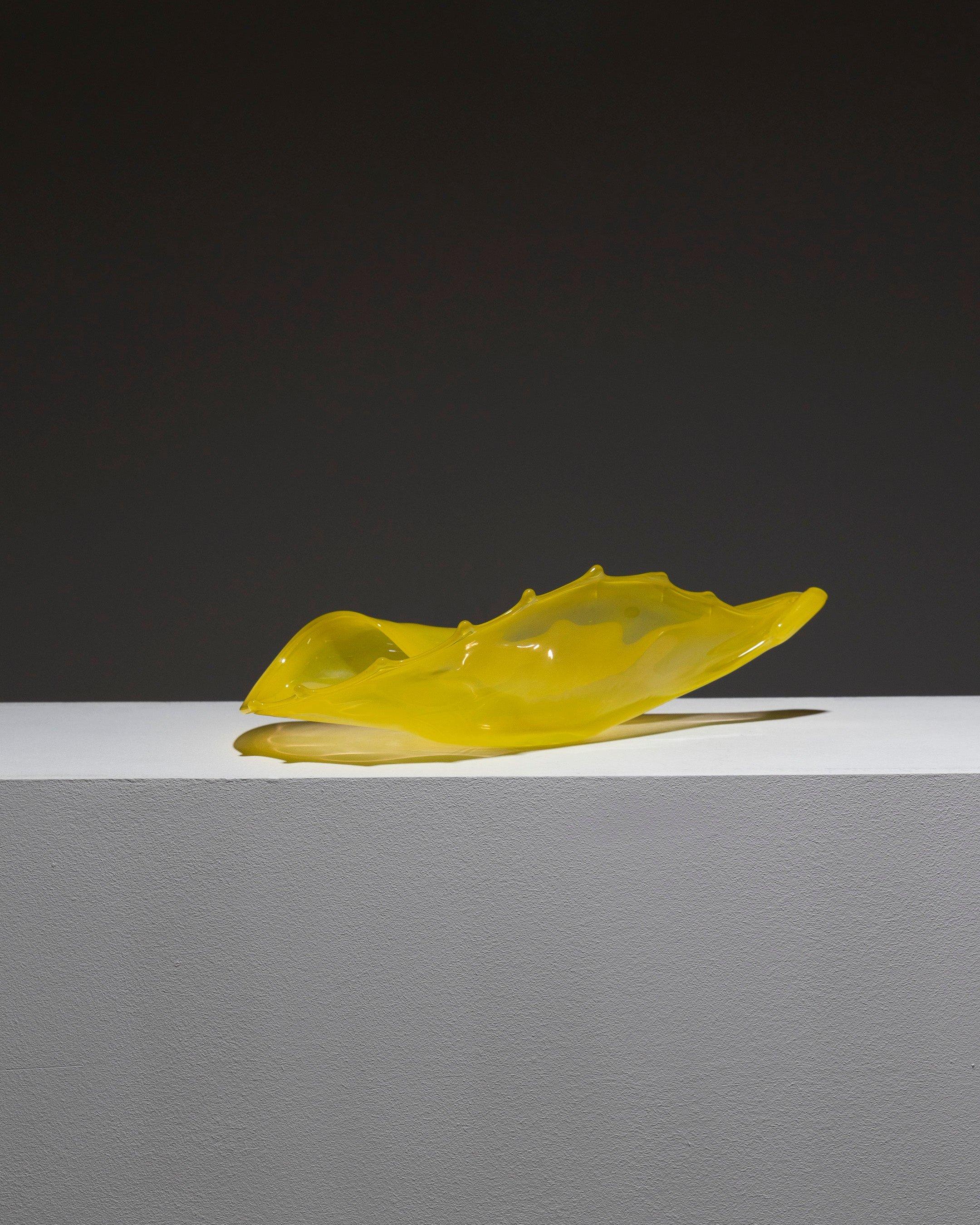 20ième siècle Bol à coquillages en verre de Murano jaune, Luigi Mellara, 1970 en vente
