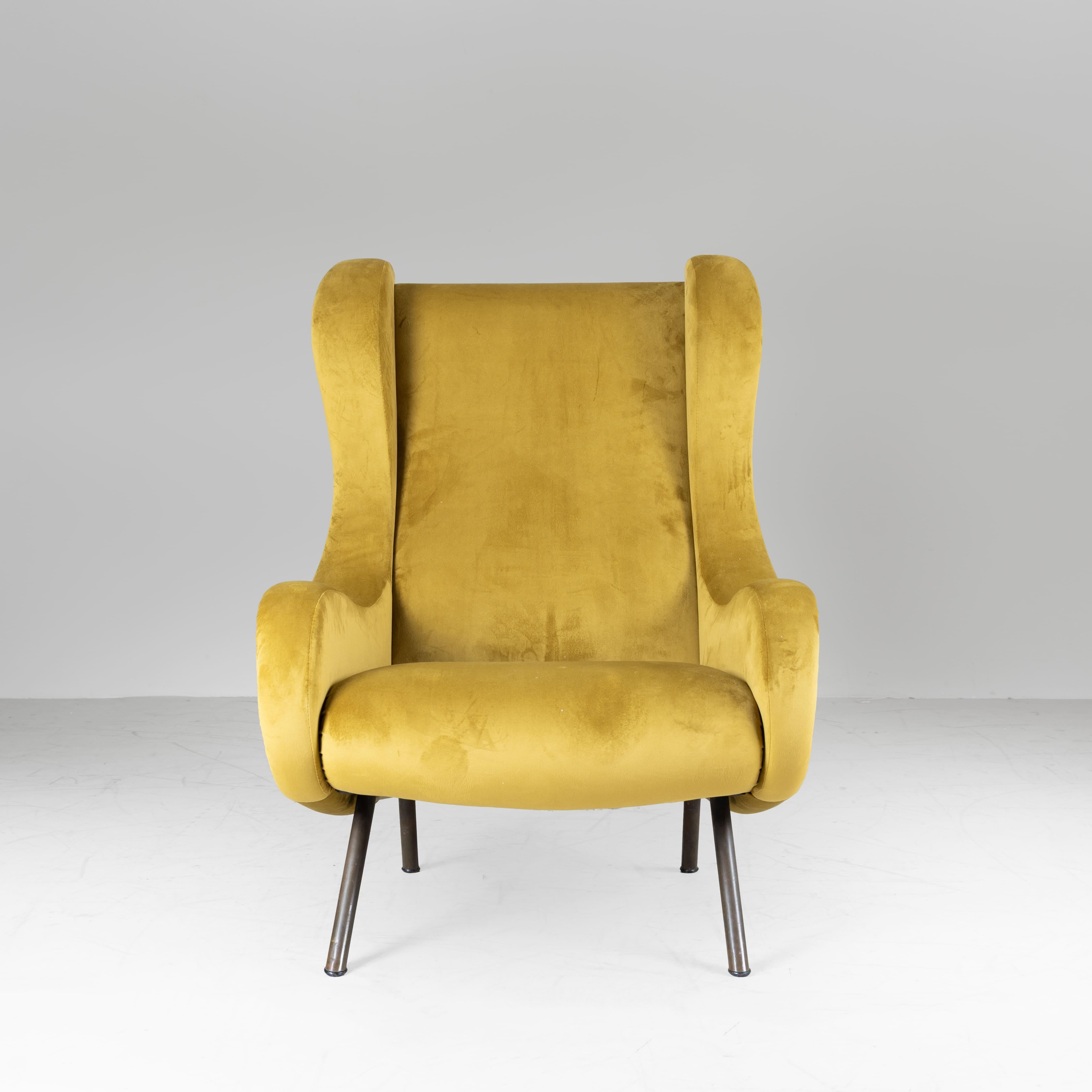 Mid-Century Modern Fauteuil senior en velours jaune moutarde Marco ZanCo pour Arflex, 1951 en vente
