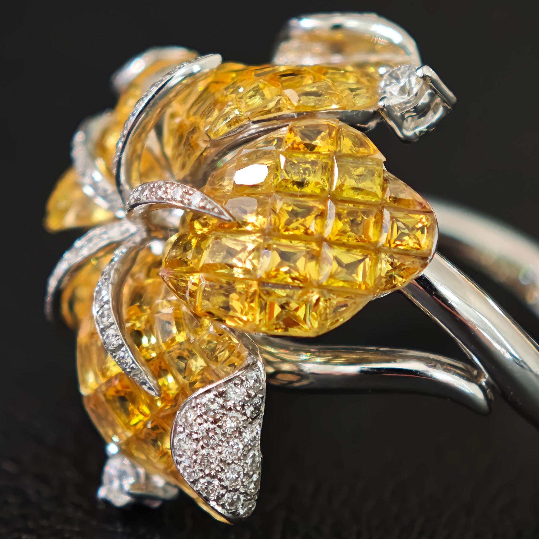 Bague fleur en saphir naturel jaune : accent en diamant naturel, or blanc 18K en vente 6