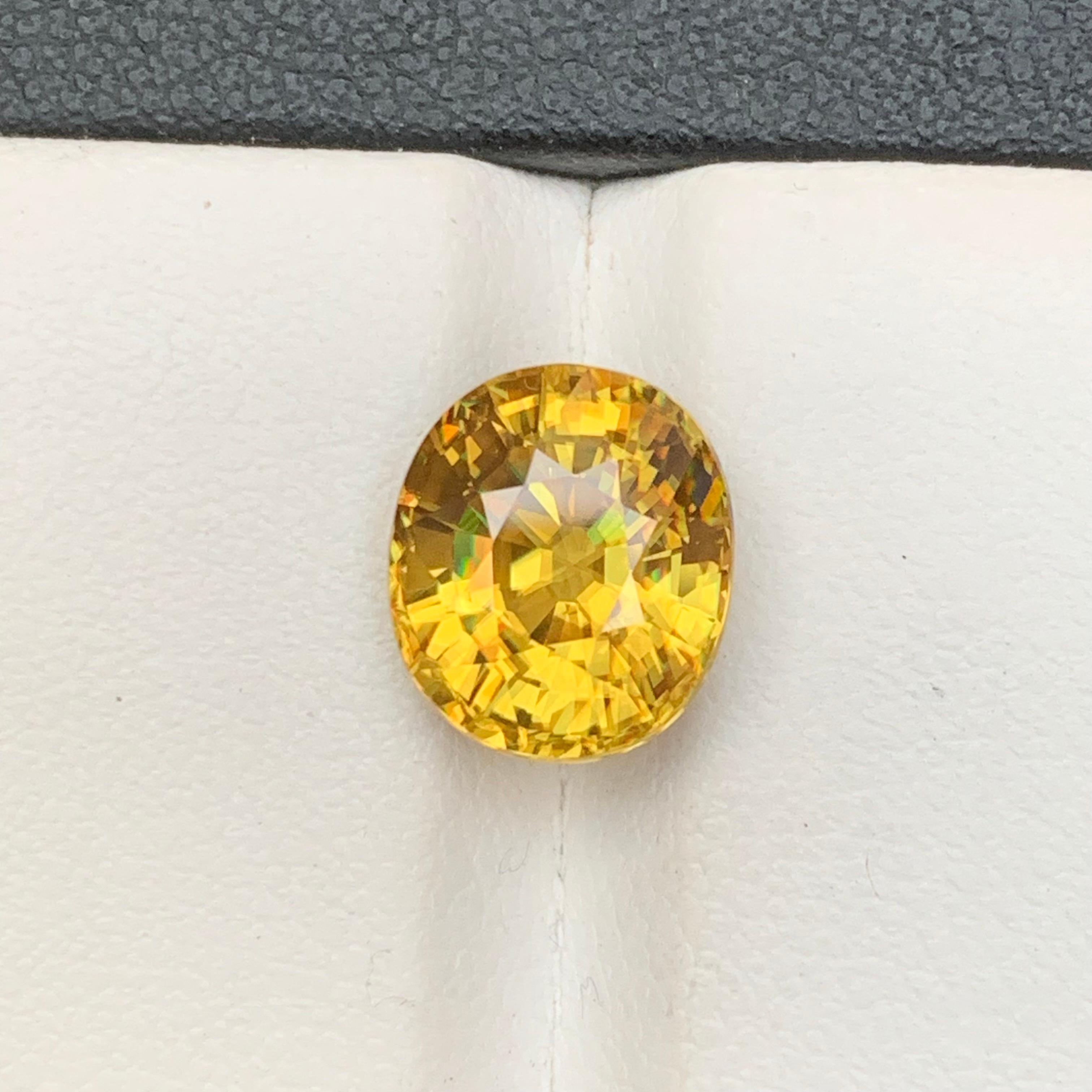 Anillo de Esfena Natural Amarilla (Titanita), Colgante Piedra Preciosa Suelta 5.10Ct Corte Cojín en venta 5