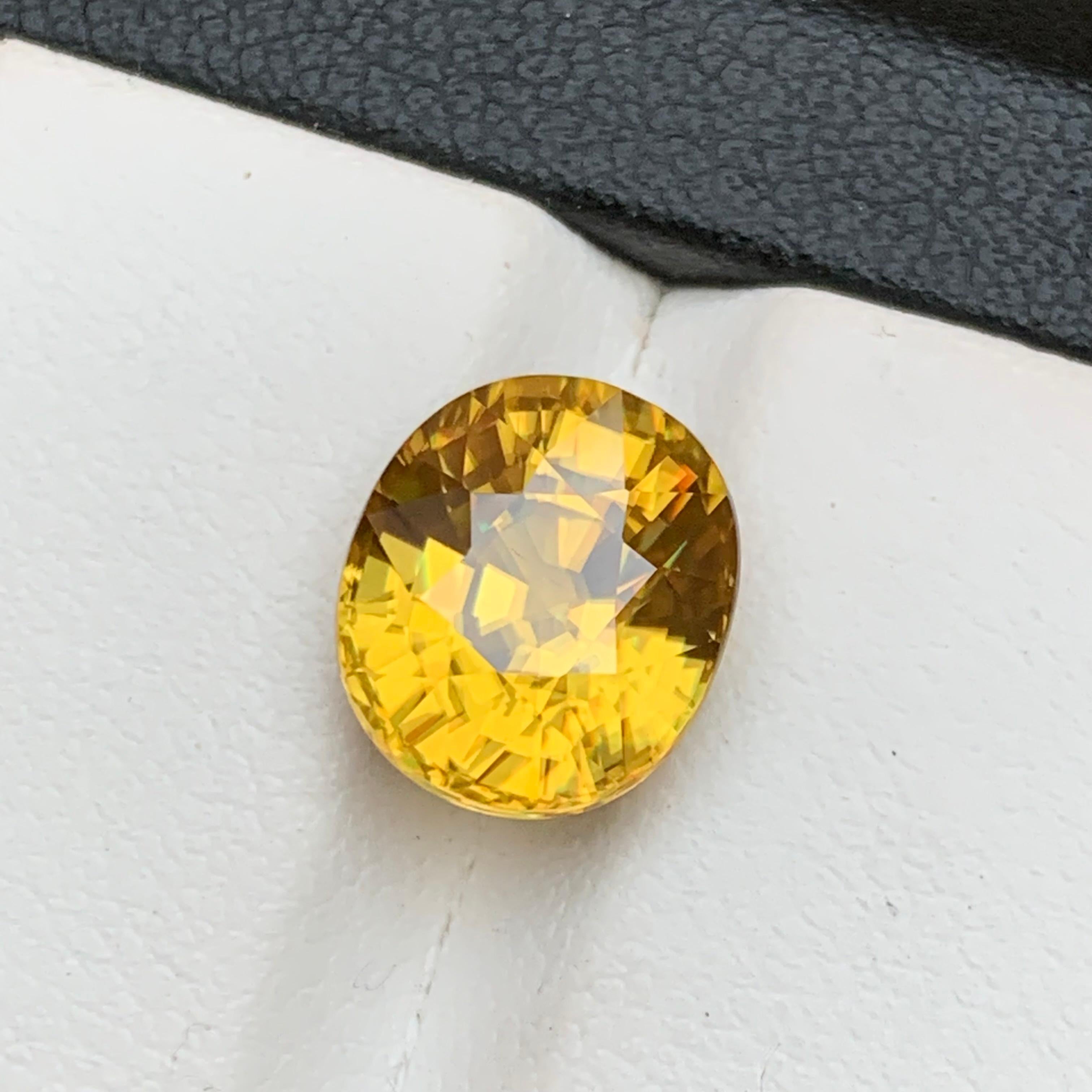 Anillo de Esfena Natural Amarilla (Titanita), Colgante Piedra Preciosa Suelta 5.10Ct Corte Cojín en venta 6