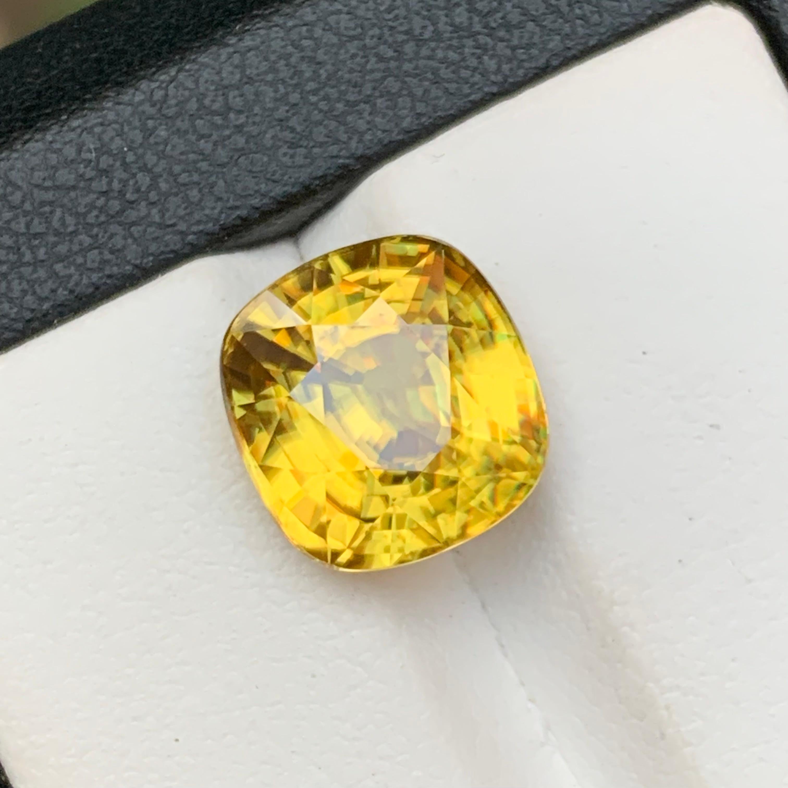 Anillo de Esfena Natural Amarilla (Titanita), Colgante Piedra Preciosa Suelta 7.10Ct Corte Cojín en venta 5