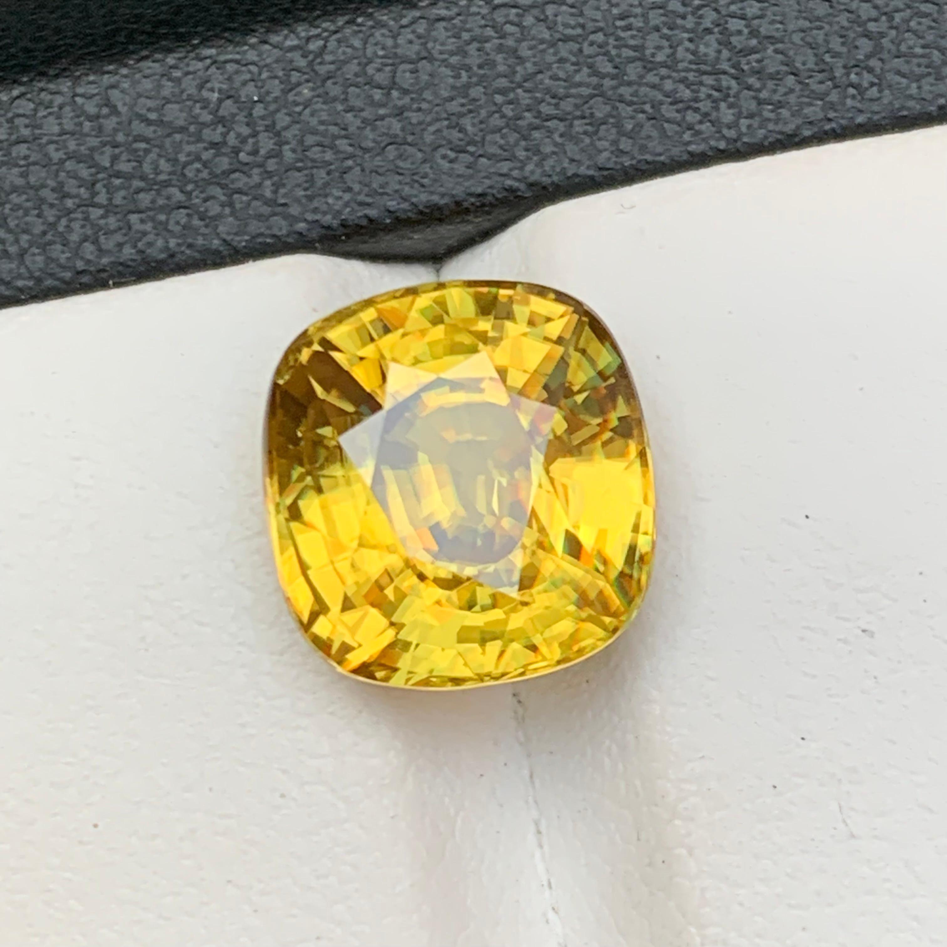 Esfena natural amarilla brillante (titanita) Piedra preciosa suelta para anillo, colgante de collar o cualquier otro engaste de joyería ¡¡¡Corte de cojín!!!

💎 TIPO DE PIEDRA PRECIOSA: Esfena (Titanita)
⚖️ PESO: 7,10 Quilates
FORMA Y CORTE: Talla