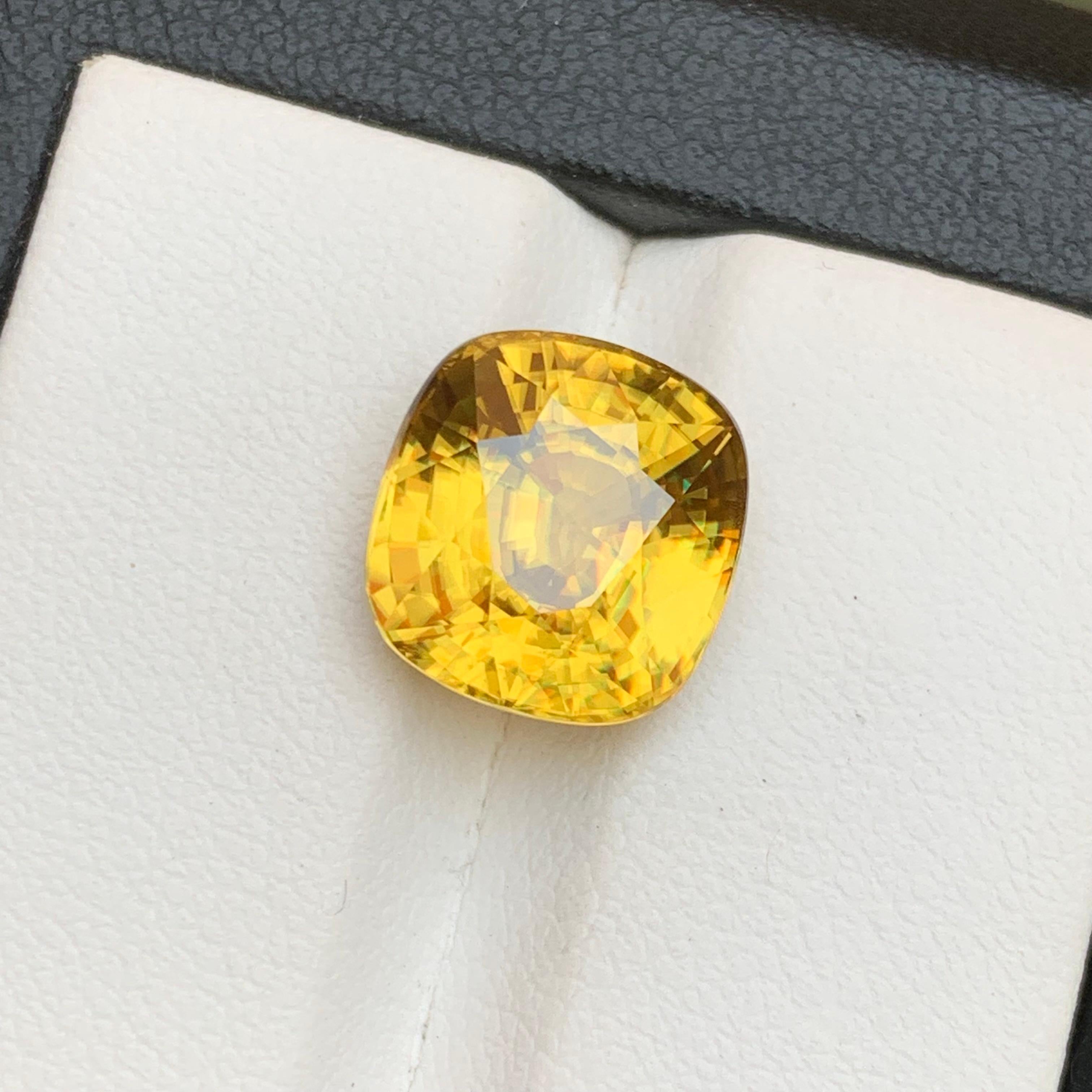 Anillo de Esfena Natural Amarilla (Titanita), Colgante Piedra Preciosa Suelta 7.10Ct Corte Cojín en Nuevo estado para la venta en Peshawar, PK