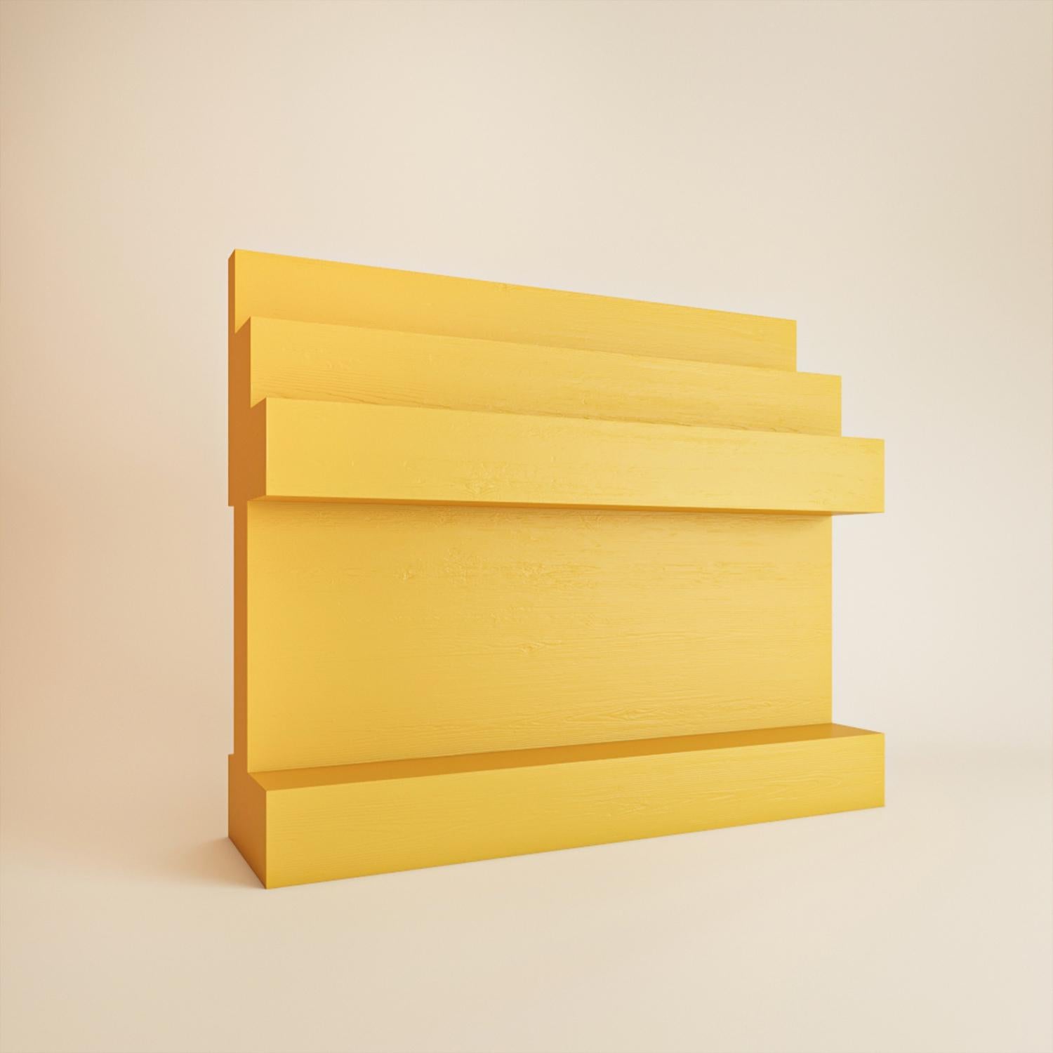 Wunderschönes gelbes Stufenbuchregal aus Eichenfurnier von Rejo Studio.
Das Bücherregal hat eine sehr glatte Oberfläche, die das natürliche Eichenholz noch besser zur Geltung bringt. Teil (der Topographie unseres intimen Seins). 
Erhältlich in