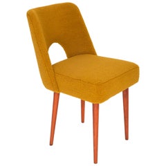 Chaise Shell en bouclette d'ocre jaune, années 1960