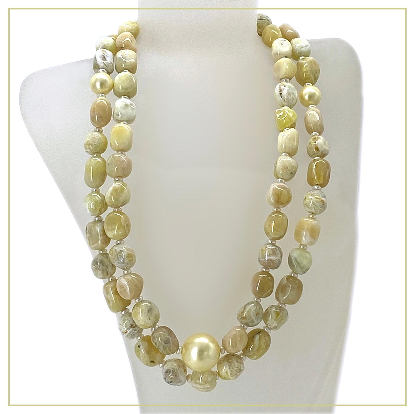 Collar de dos vueltas de ópalo amarillo y oro de 14 quilates en venta 1