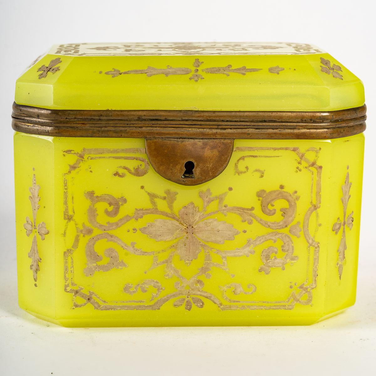 Yellow Opaline Box, 19th Century 1